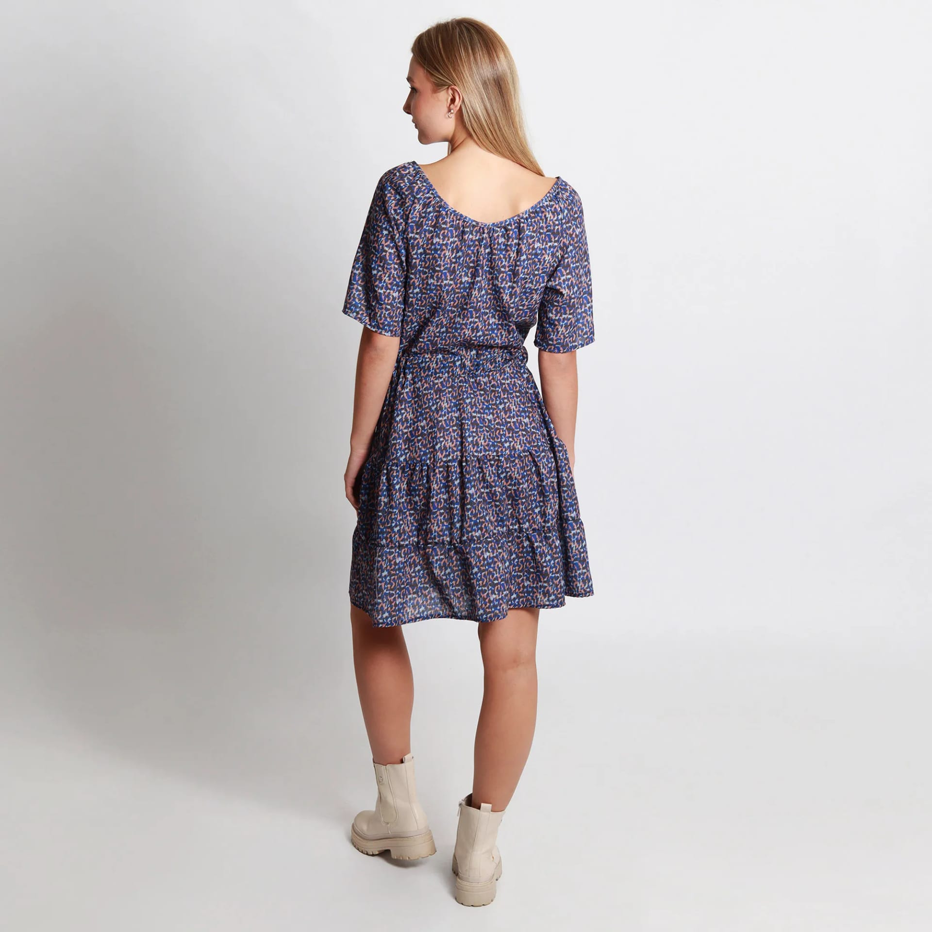 Vestido Cuello U Manga Corta - imagen 4