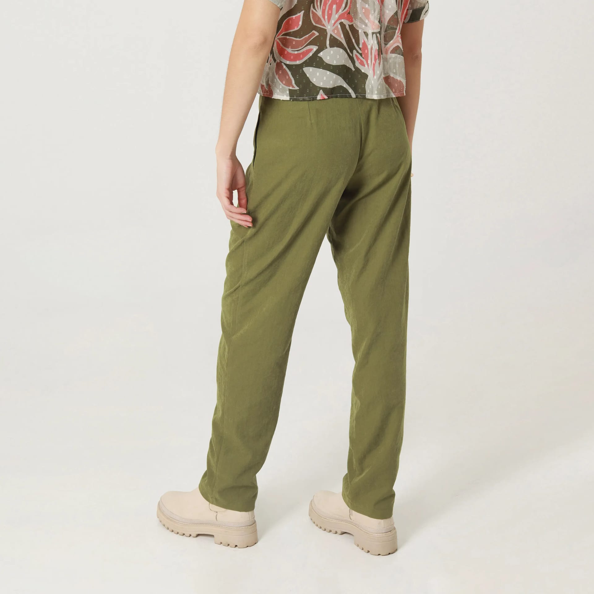 Pantalon Tiro Alto Bota Recta - imagen 5