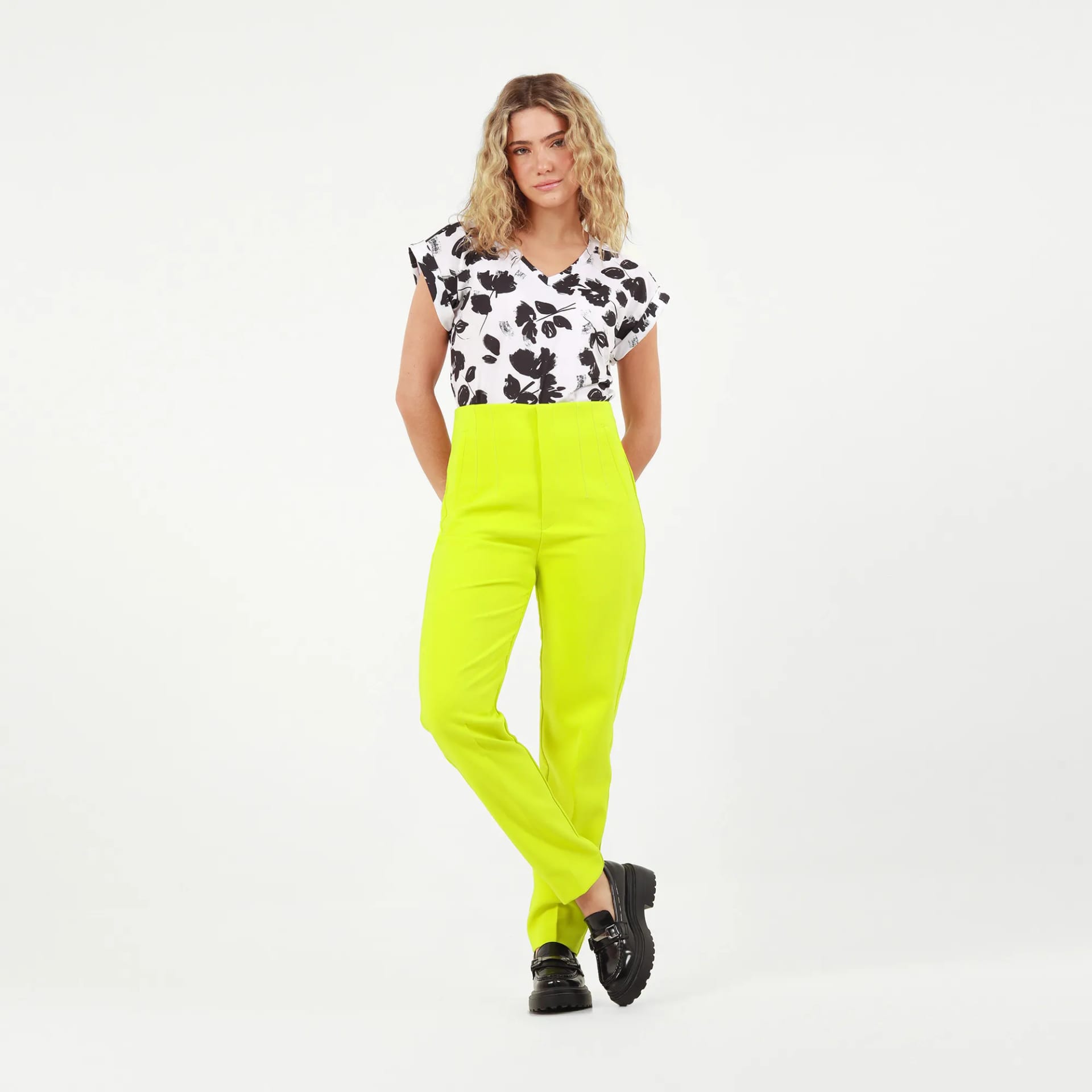 Pantalon Tiro Alto Bota Recta - imagen 1