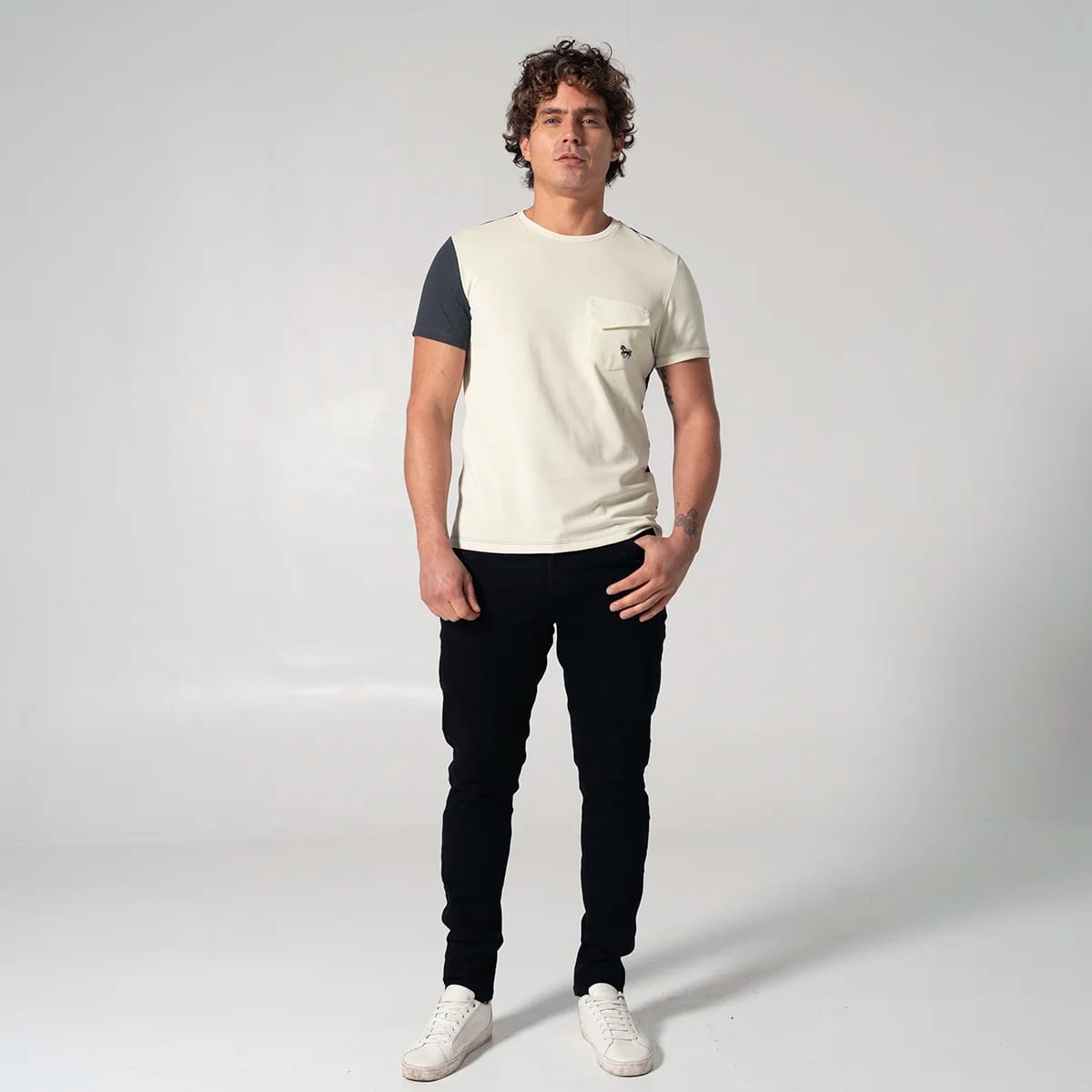 Camiseta Basica Slim Last Name - imagen 7