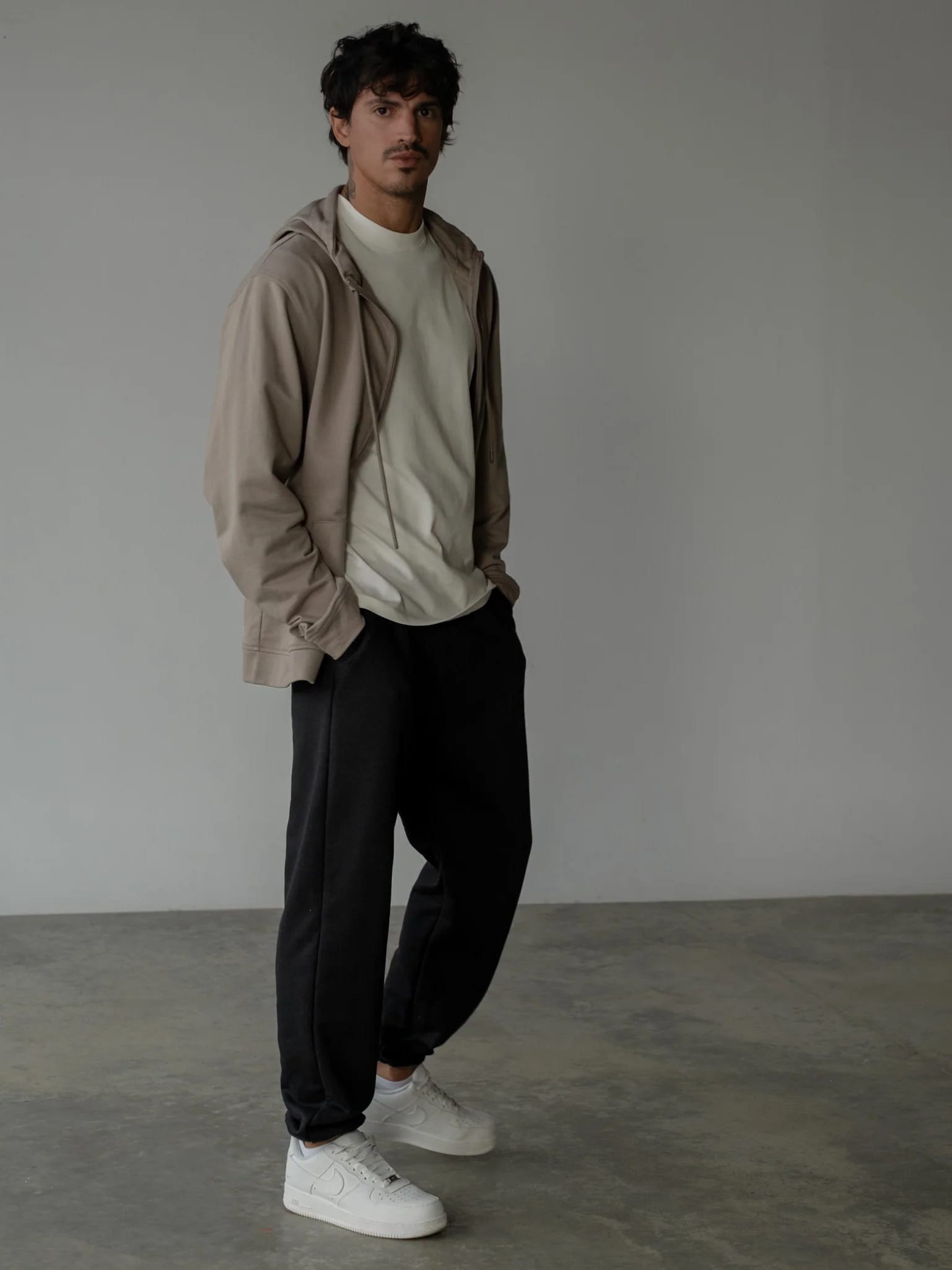 CLASSIC HOODIE - MOCCA - imagen 12