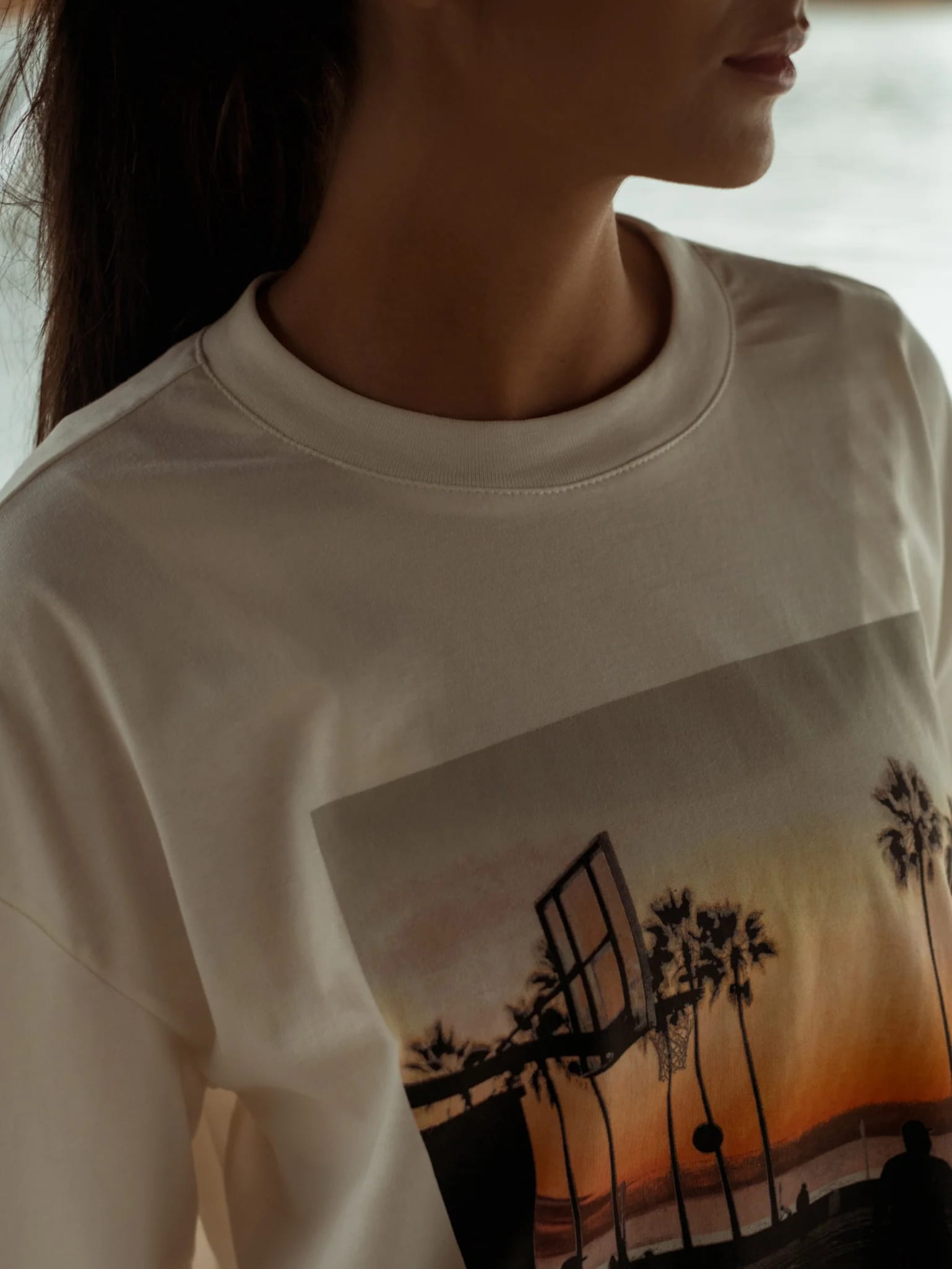 L.A. SUNSET PHOTOGRAPHY T-SHIRT - SOFT WHITE - imagen 23