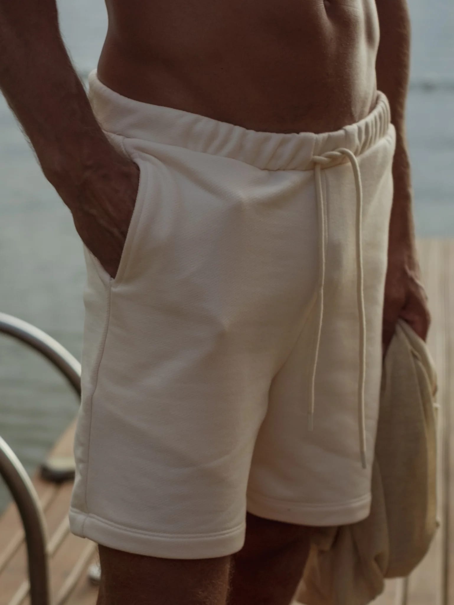 MEN COTTON MINIMAL SHORT - SEA SALT - imagen 20