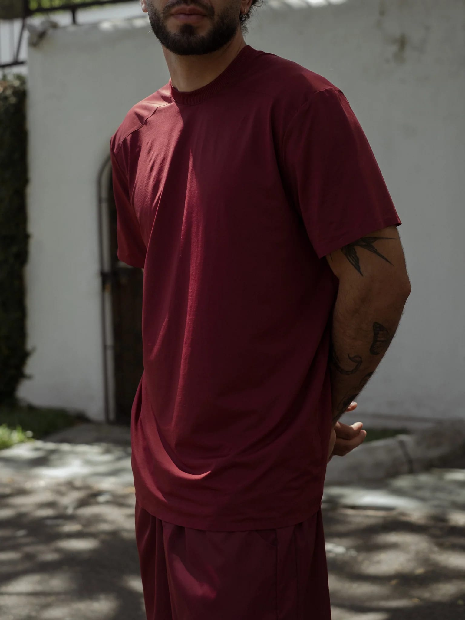 MEN STRUCTURED WORKOUT T-SHIRT - BERRY - imagen 11