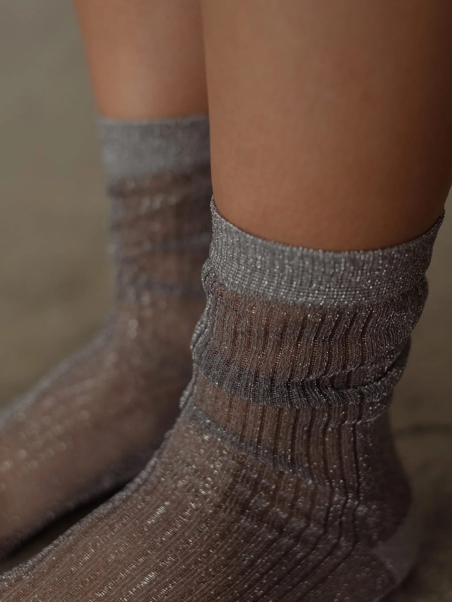 MESH SHINY SOCKS - PLATINUM - imagen 16