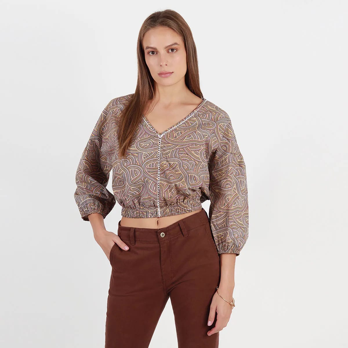 Blusa cuello V manga 3cuartos - imagen 29