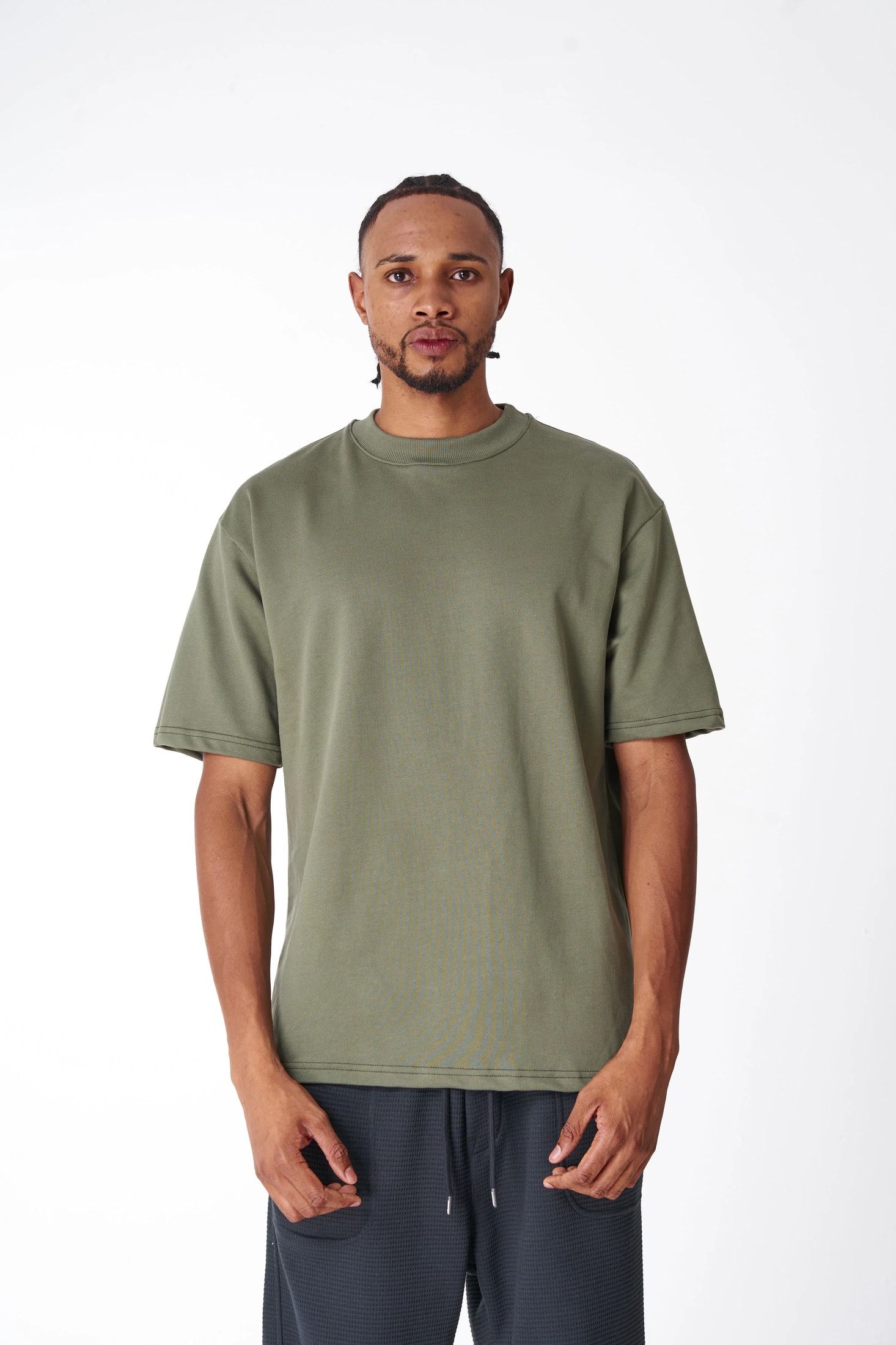 CAMISETA 300 GRAMOS 100% ALGODÓN VERDE MILITAR - imagen 1