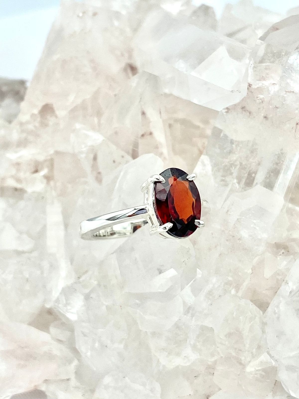 Anillo Granate ovalado - imagen 1