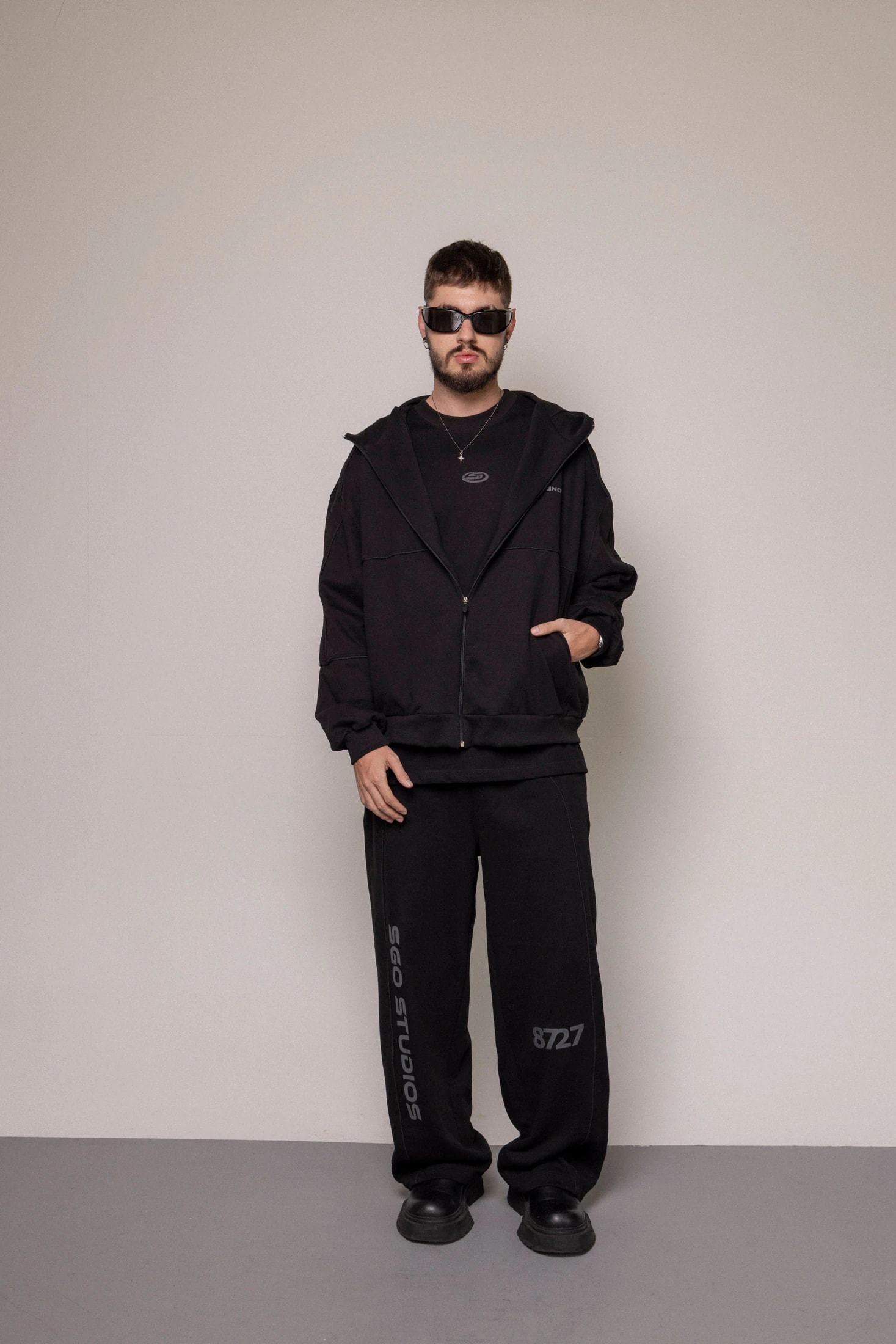 SET HOODIE Y SUDADERA 8727 -NEGRO - imagen 1