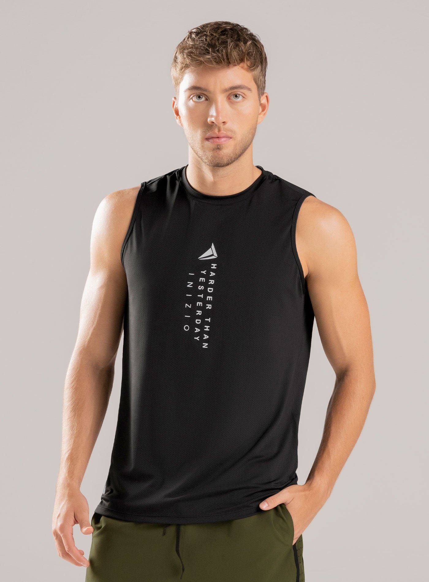 CAMISILLA DEPORTIVA CON ESTAMPADO - imagen 1