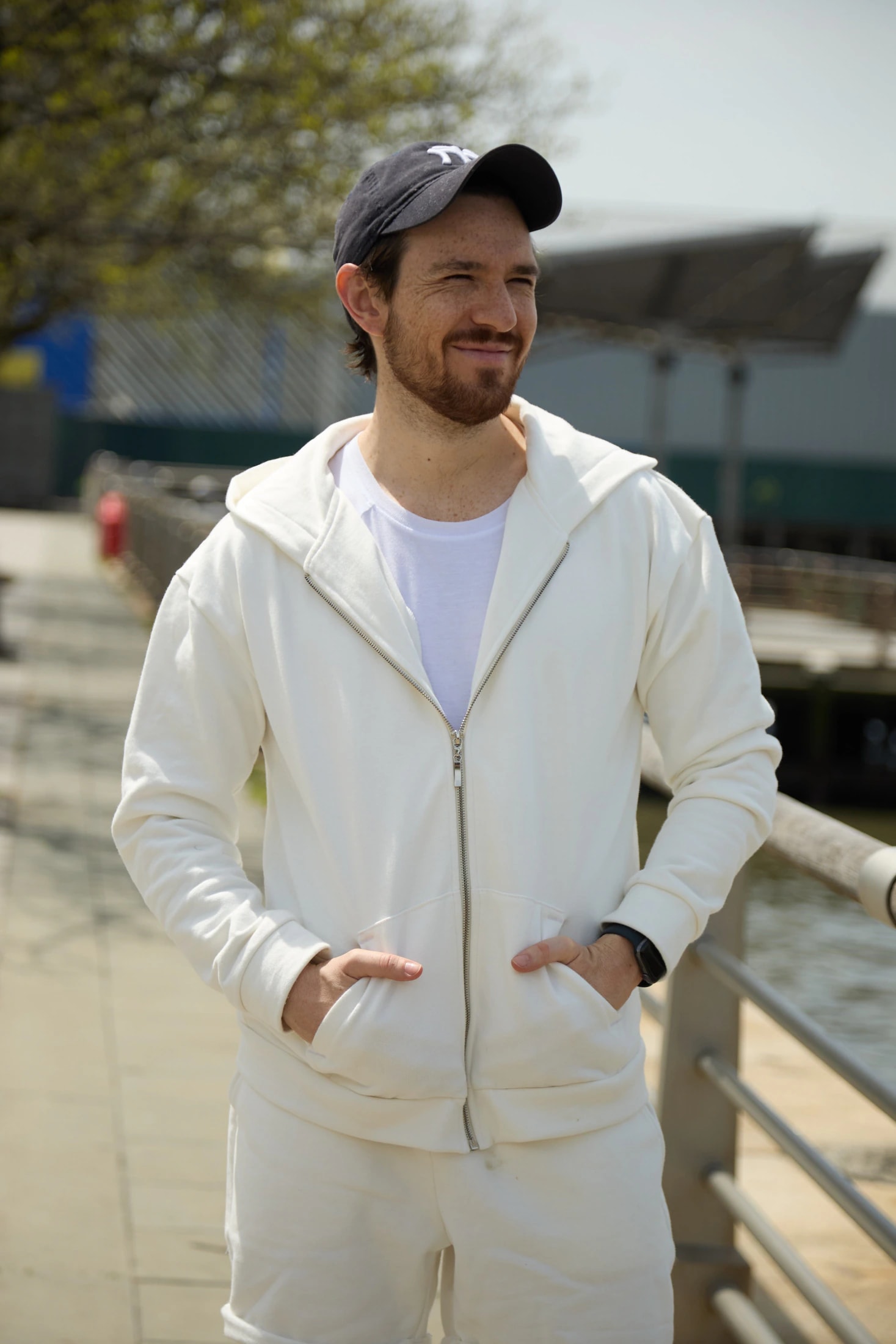 HOODIE DE CREMALLERA CREMA - UNISEX - imagen 1