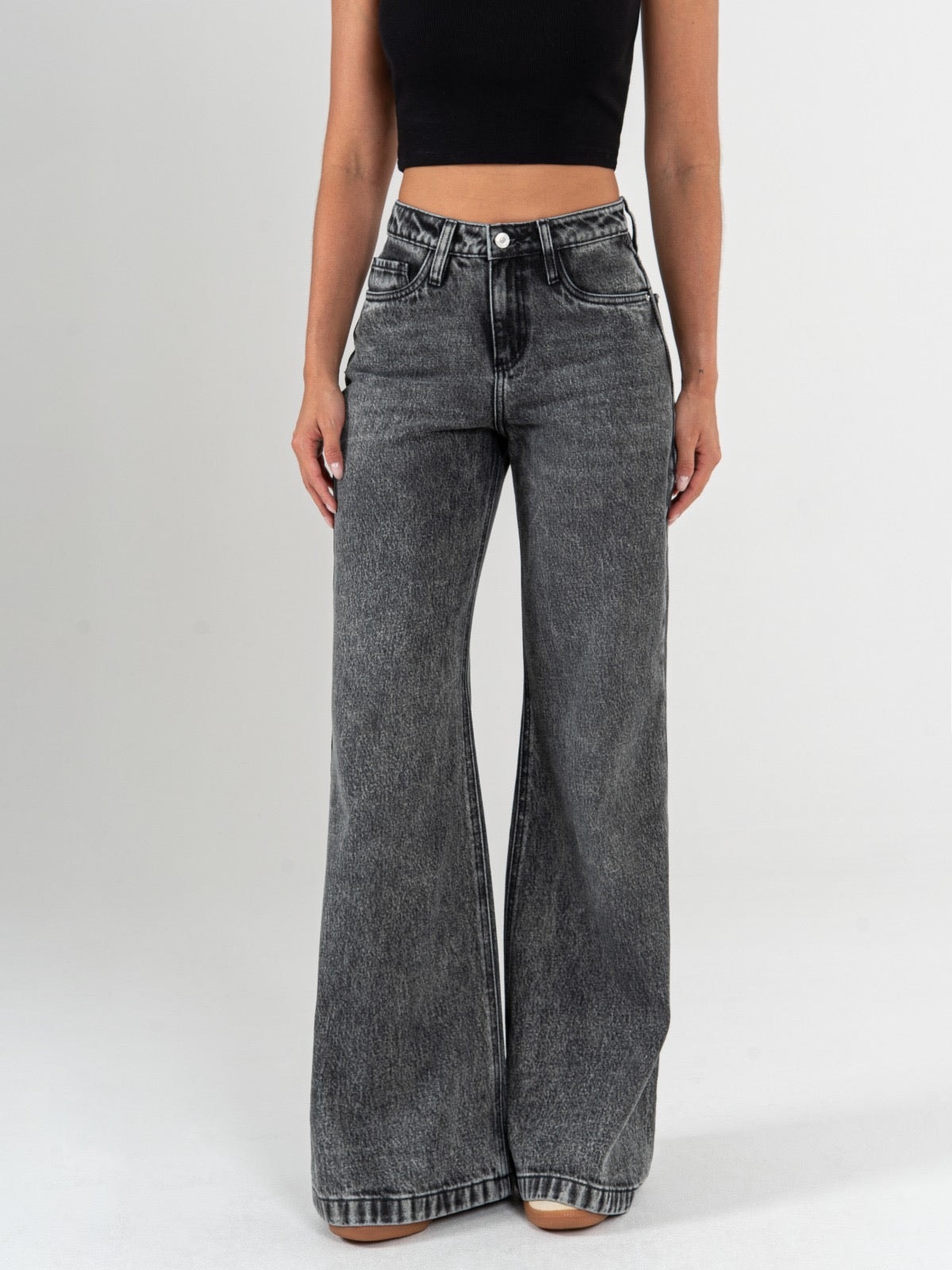 Ref: 065776 Jean palazzo, rígido, tiro medio, tono gris medio. - imagen 1
