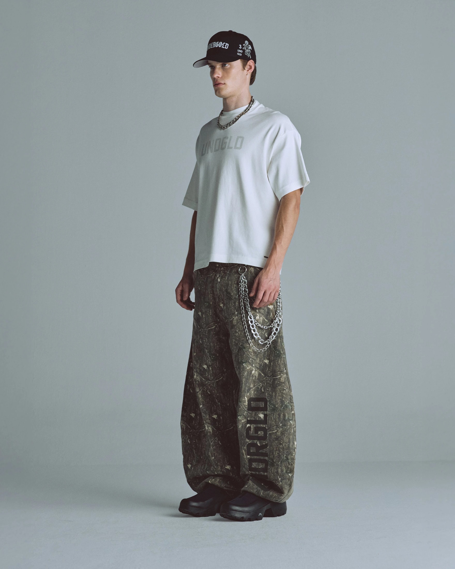 Basics UNDGLD Boxy Fit Tshirt White - imagen 1