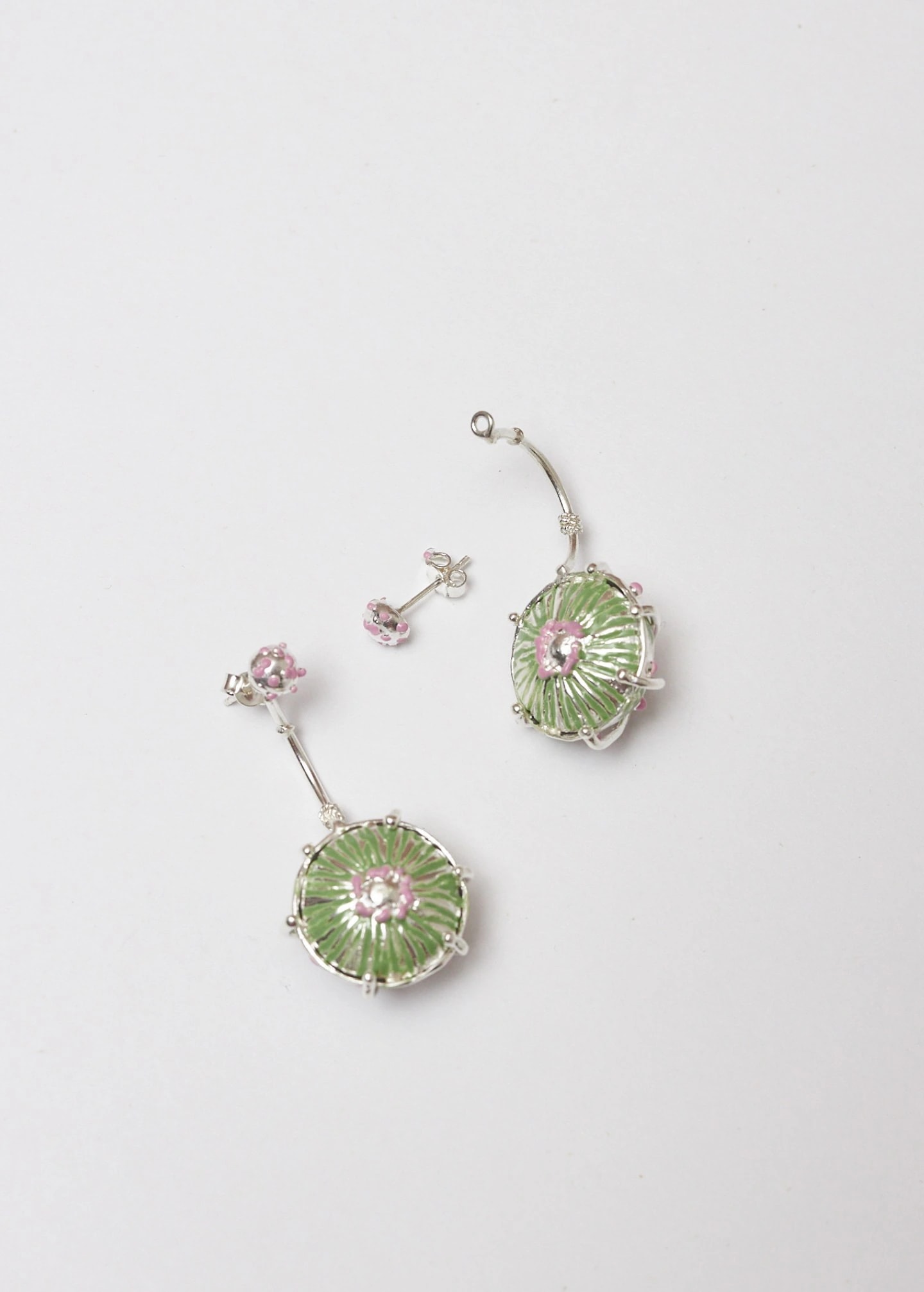 Aretes maxi sombrerito pistacho lila - imagen 1