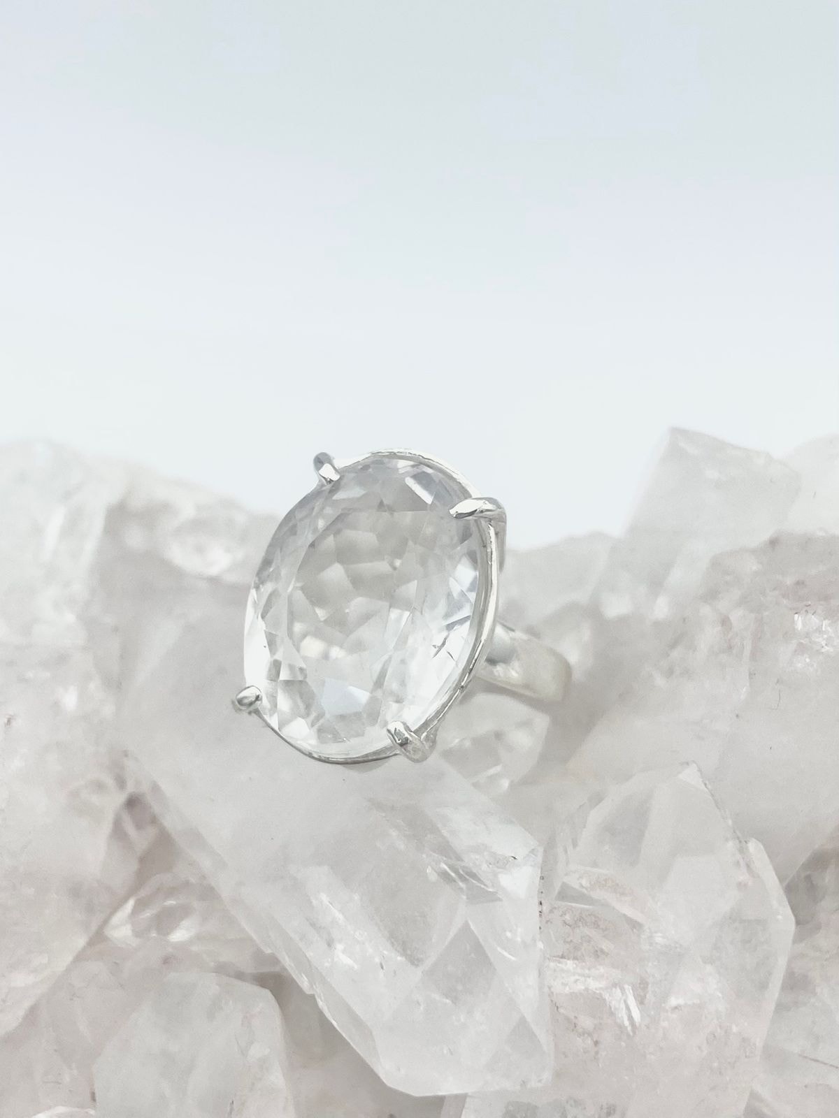 Anillo cuarzo Transparente óvalo facetado #2 - imagen 1