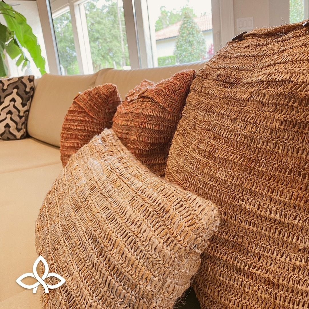 Handwoven Fiber Cushions - imagen 1