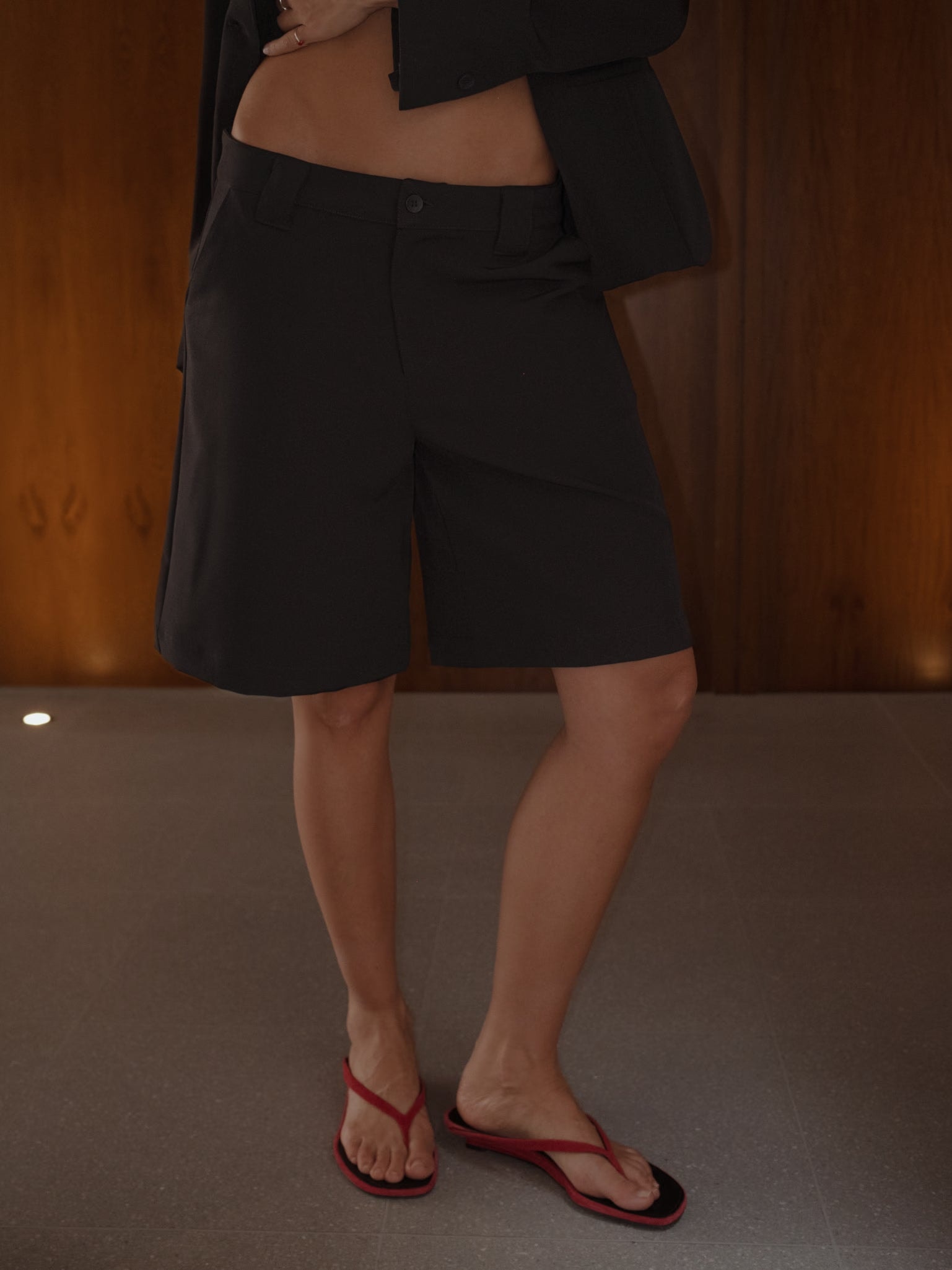 LONG CLASSIC SHORTS - BLACK - imagen 1
