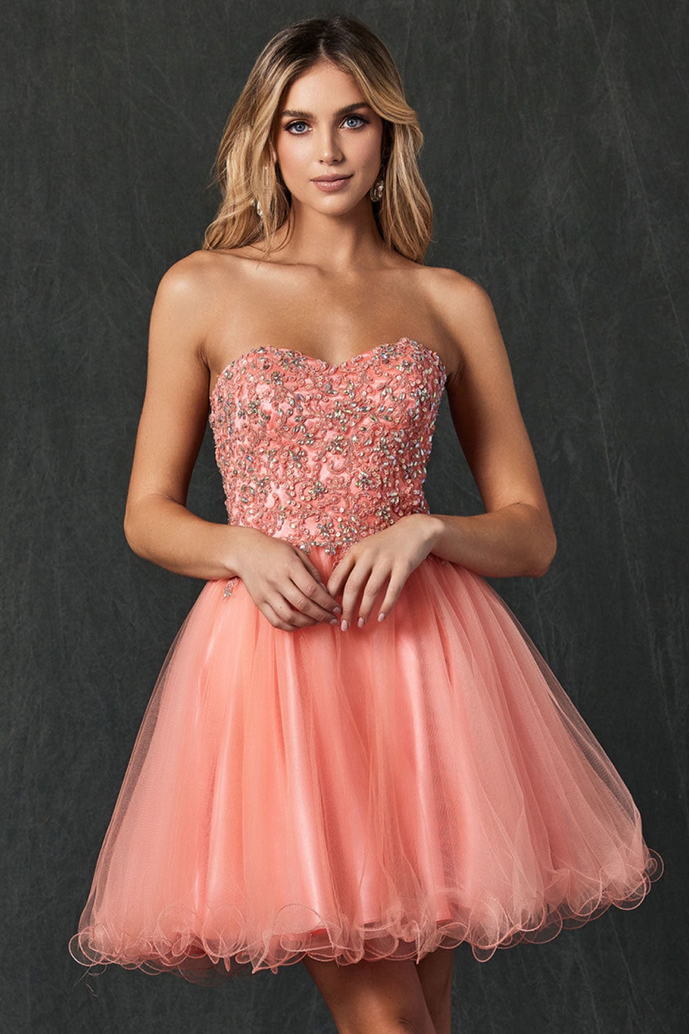 Flirty Strapless Prom Dress - imagen 1