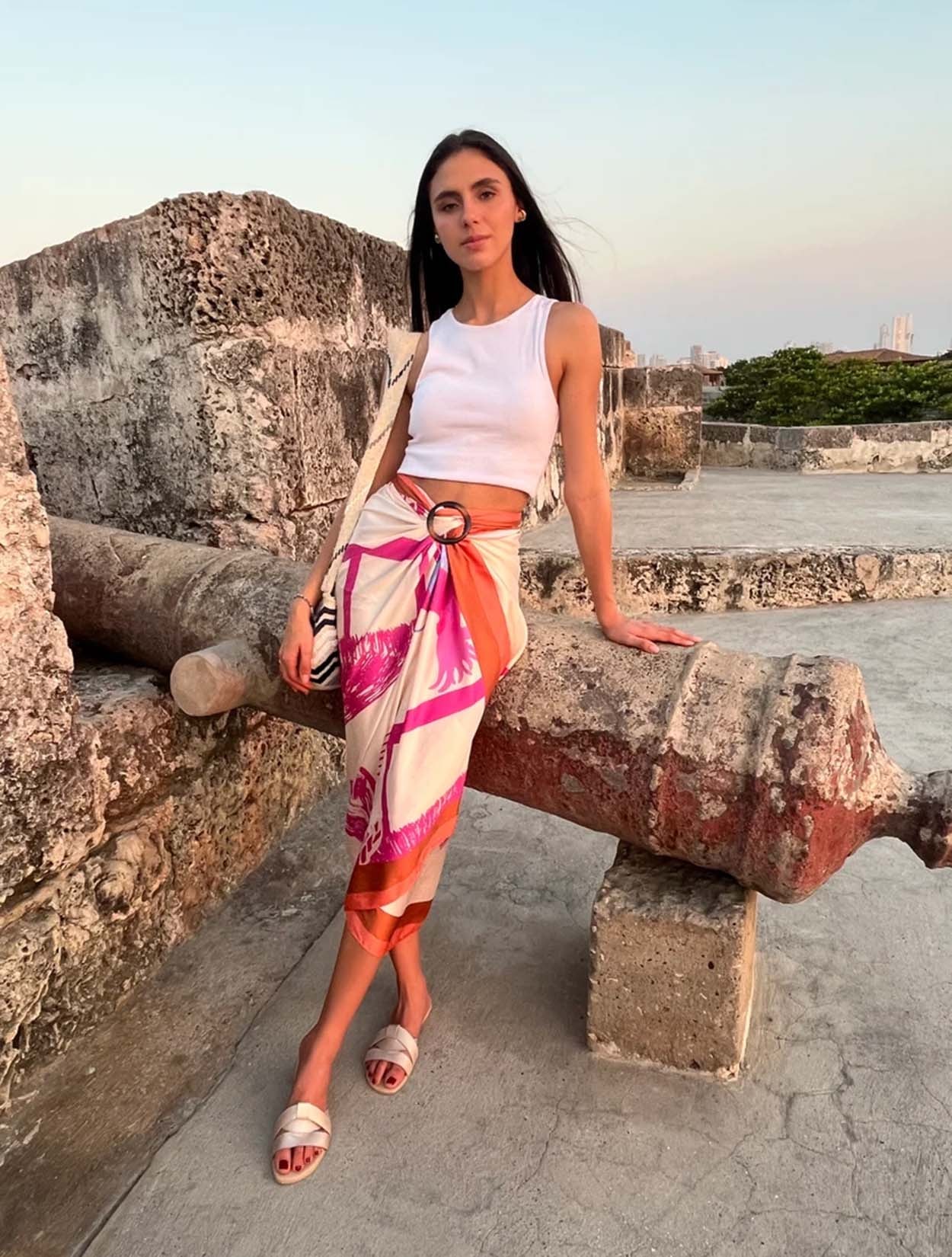PAÑUELÓN KIOSKO ROSADO - imagen 1