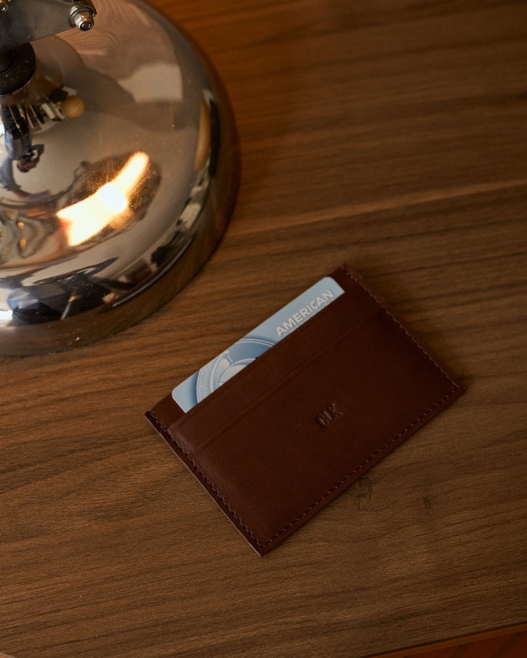 LEATHER CARD HOLDER / BROWN - imagen 1