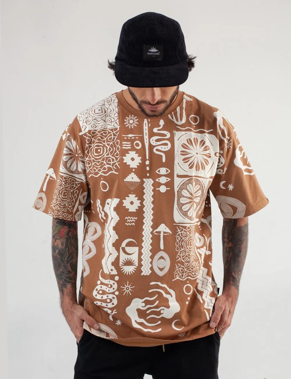 Camiseta Oversize Vurú tabaco para Hombre - imagen 1