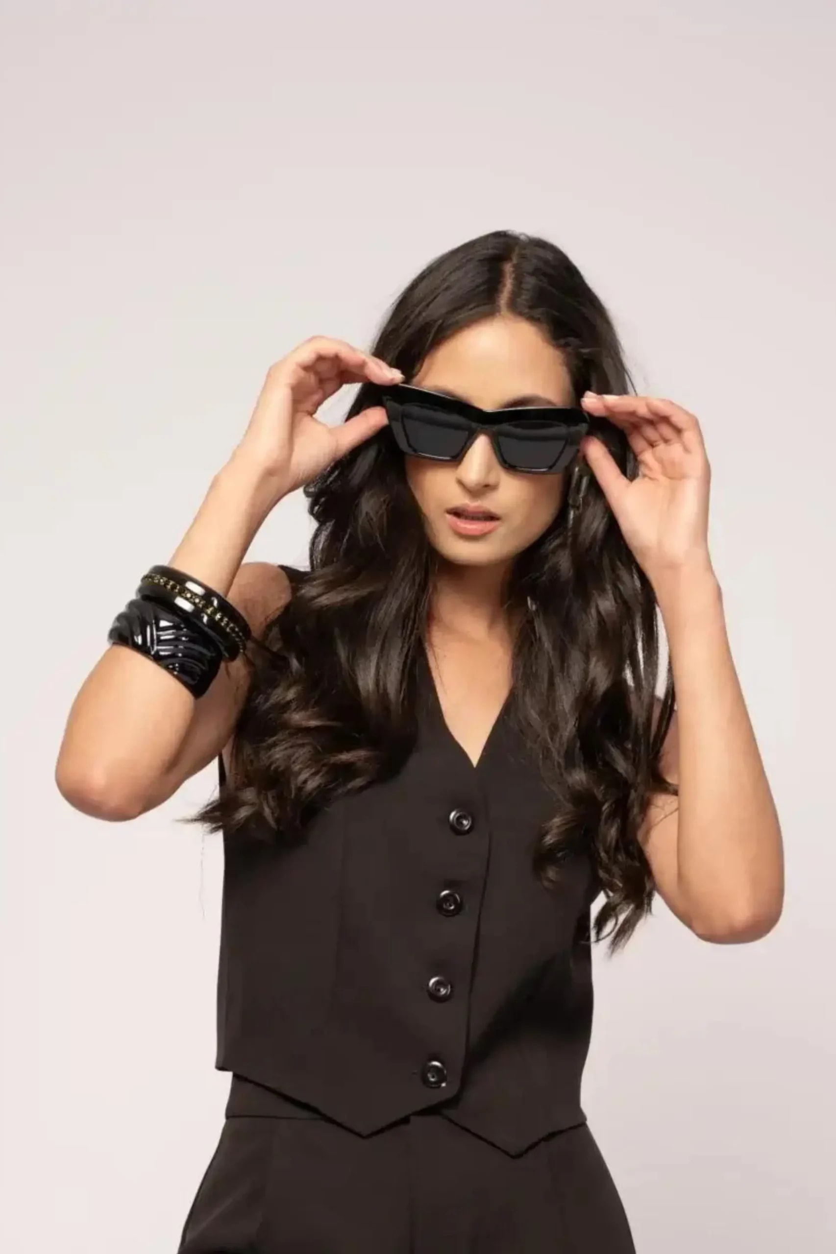 Chaleco en Puntas Negro - imagen 1