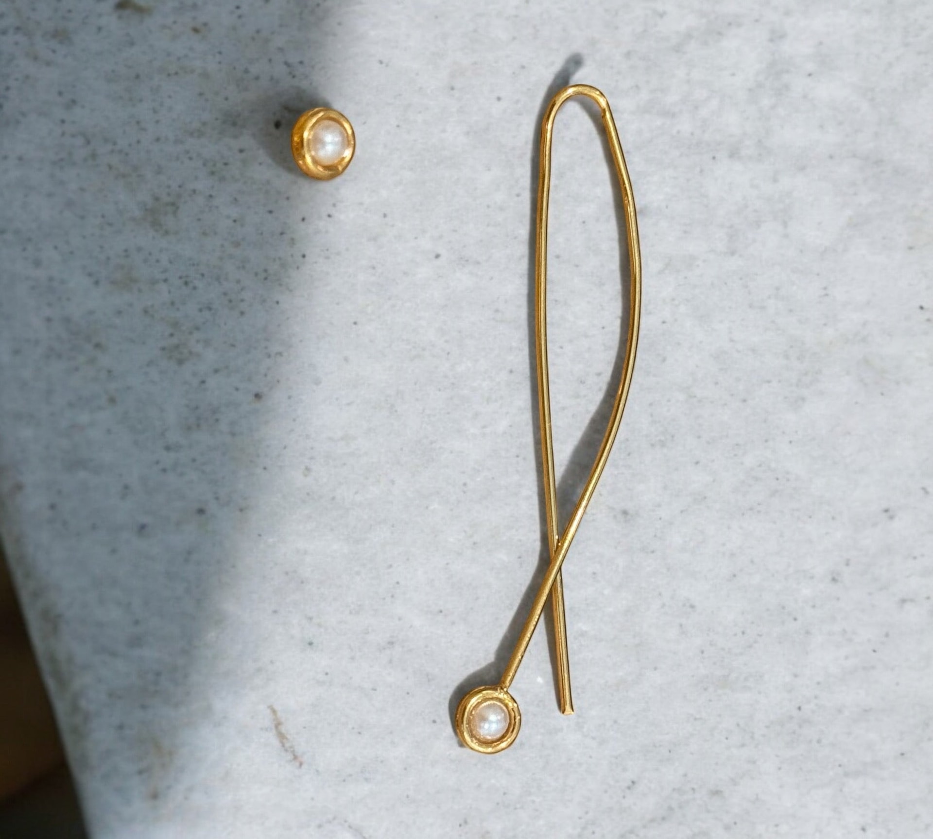 Mono pearl Earring - imagen 1