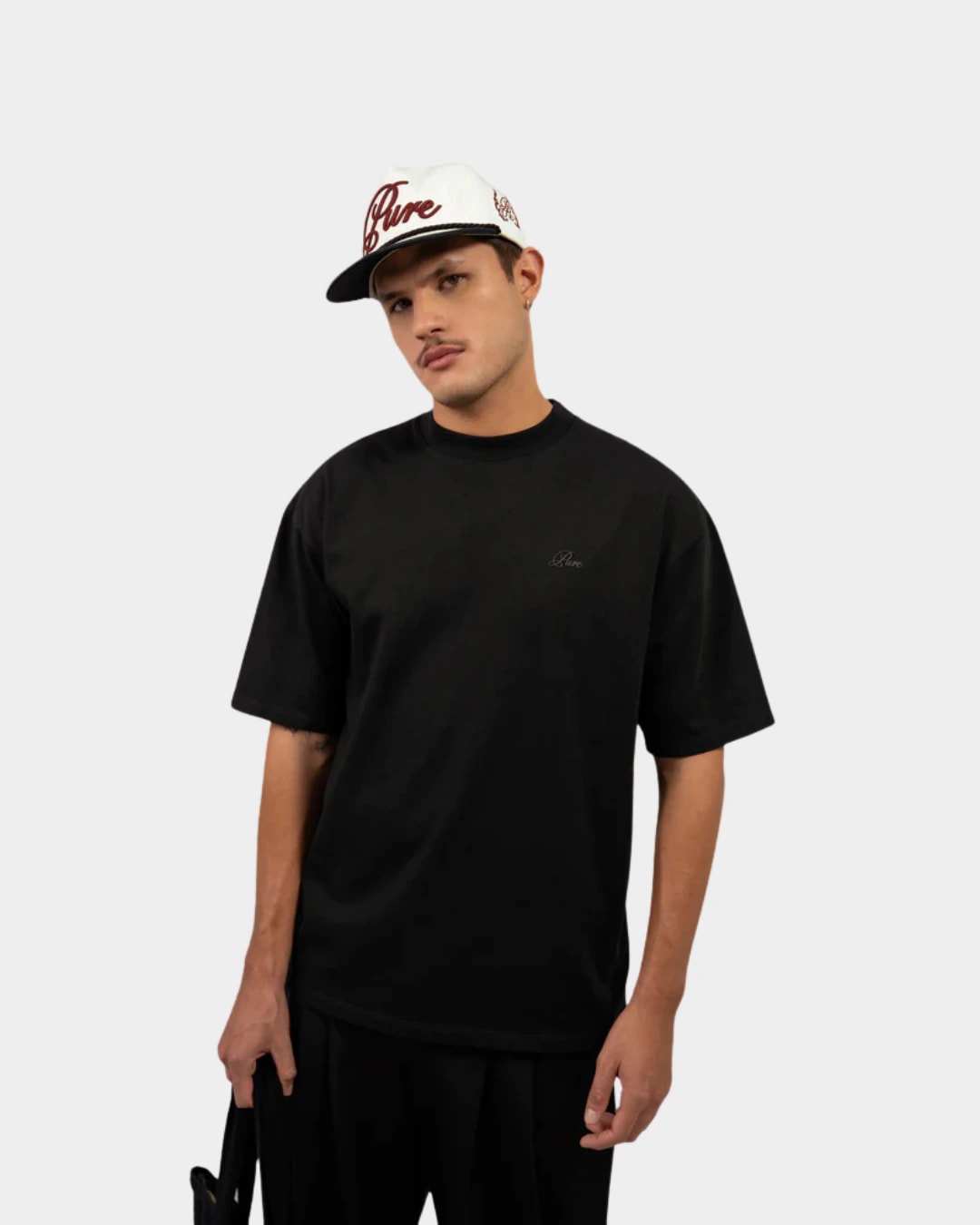 CLASSIC BLACK T-SHIRT - imagen 1