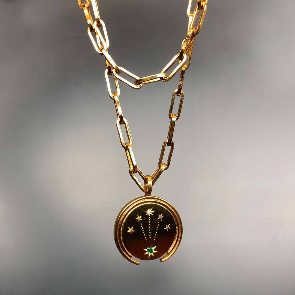 MONEDA SOHUM ESTRELLAS ESMERALDA ORO - imagen 1