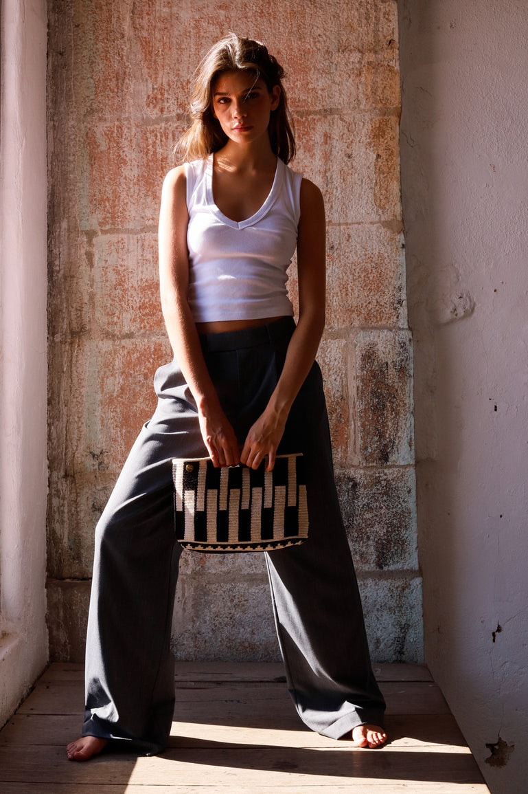 Lisboa B Medium Clutch - imagen 1