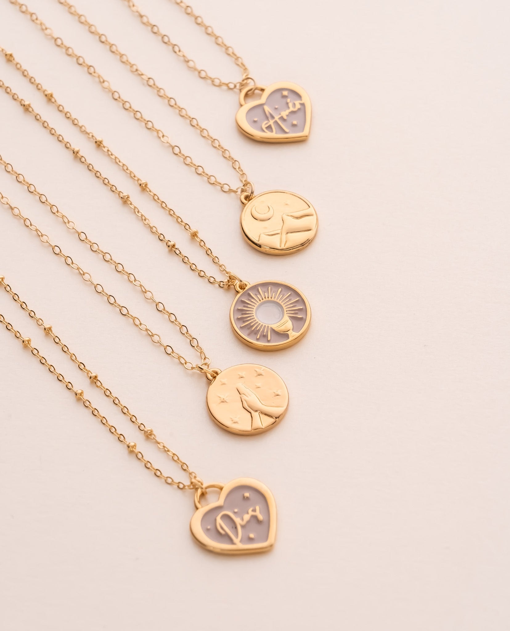 Cadena Con Dije Religioso + Aretes - imagen 1