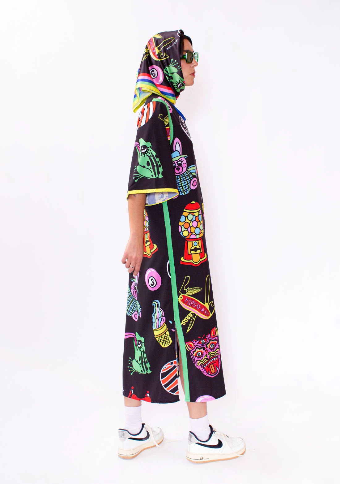 Vestido Loose Negro /  Ilustración Encantados Tesoros - imagen 1