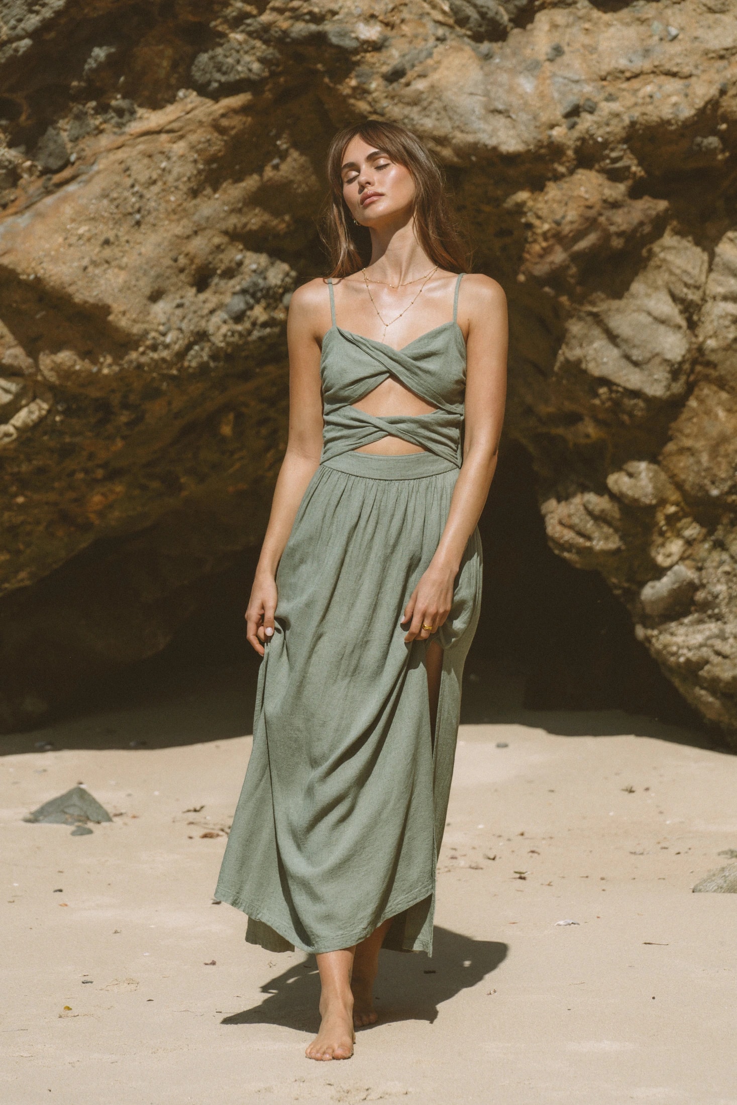 Serenity Green Linen Wavelet Dress - imagen 1