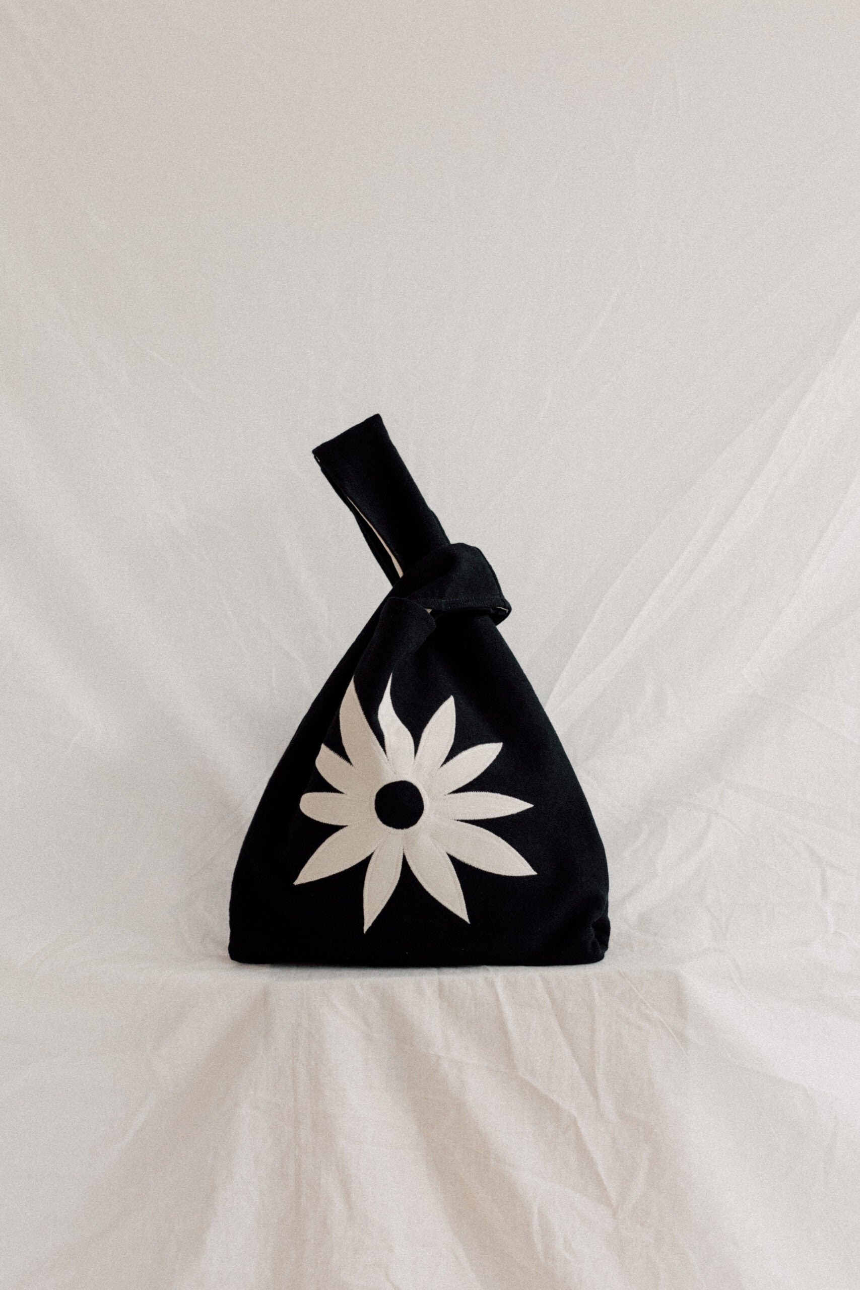 Minitote Bag Margarita Negro - imagen 1