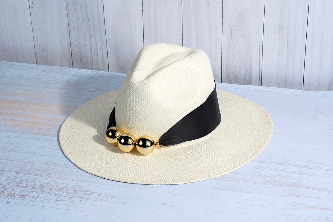 Mito hat - imagen 1