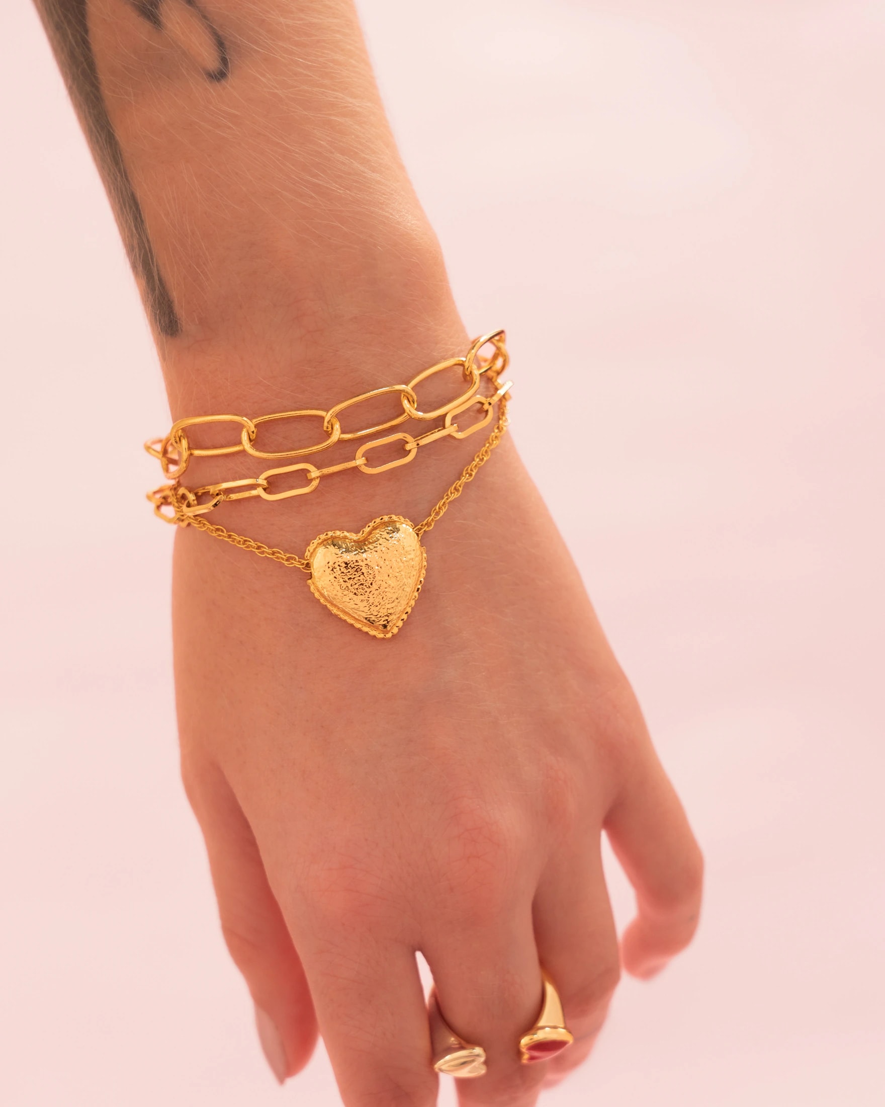 Set X3 Pulseras Corazón Textura + Aretes - imagen 1