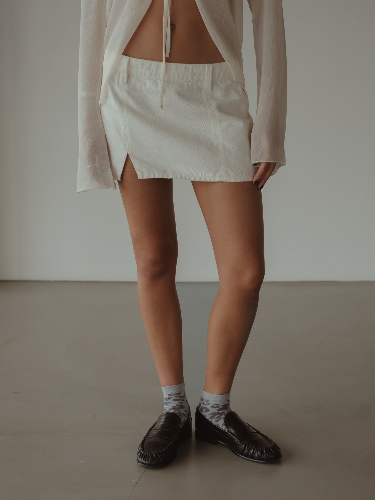 DENIM MINI SKIRT - SOFT WHITE - imagen 1