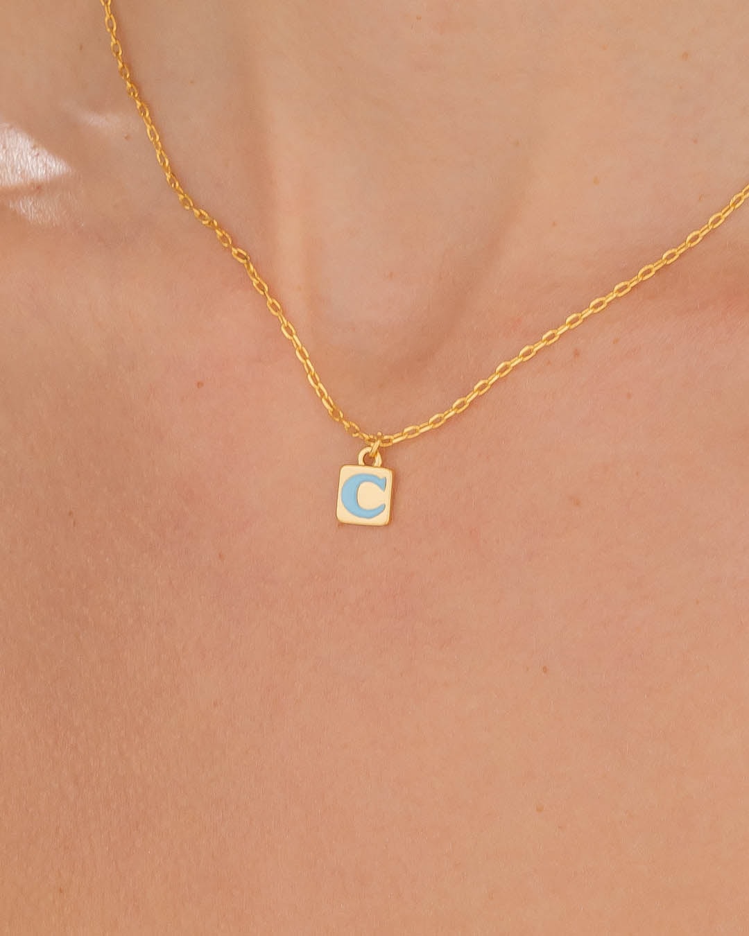 Collar Letra C + Aretes - imagen 1