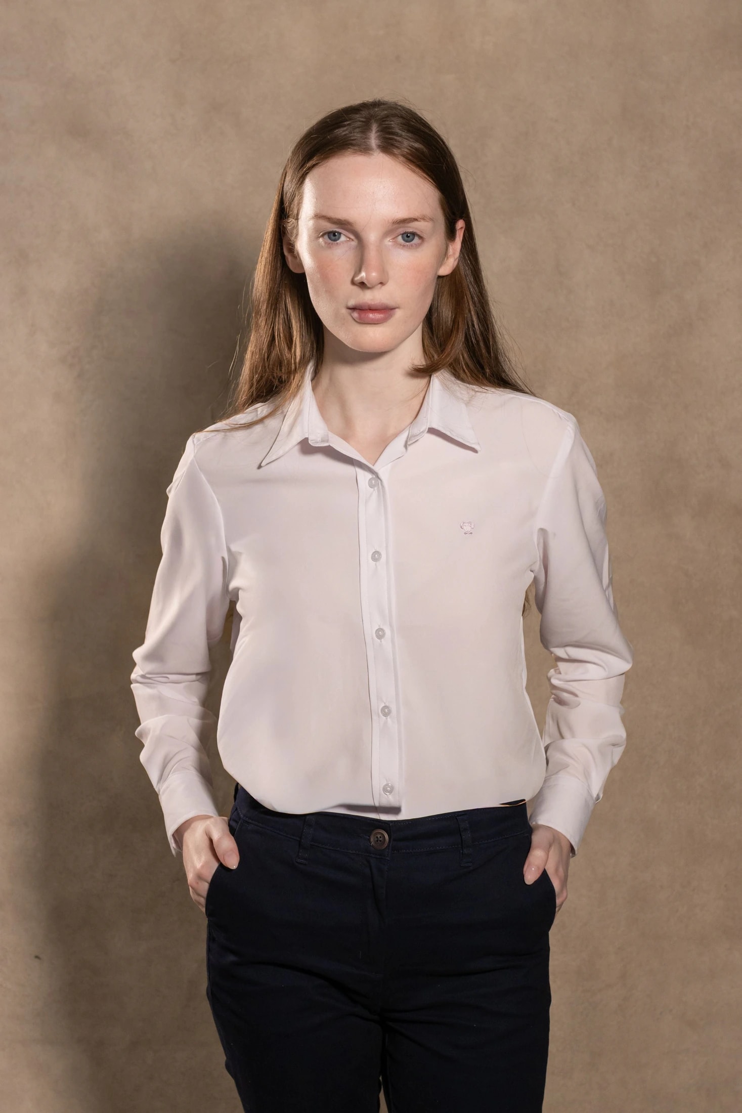 Camisa Performance Antiarrugas De Mujer Blanca - imagen 1