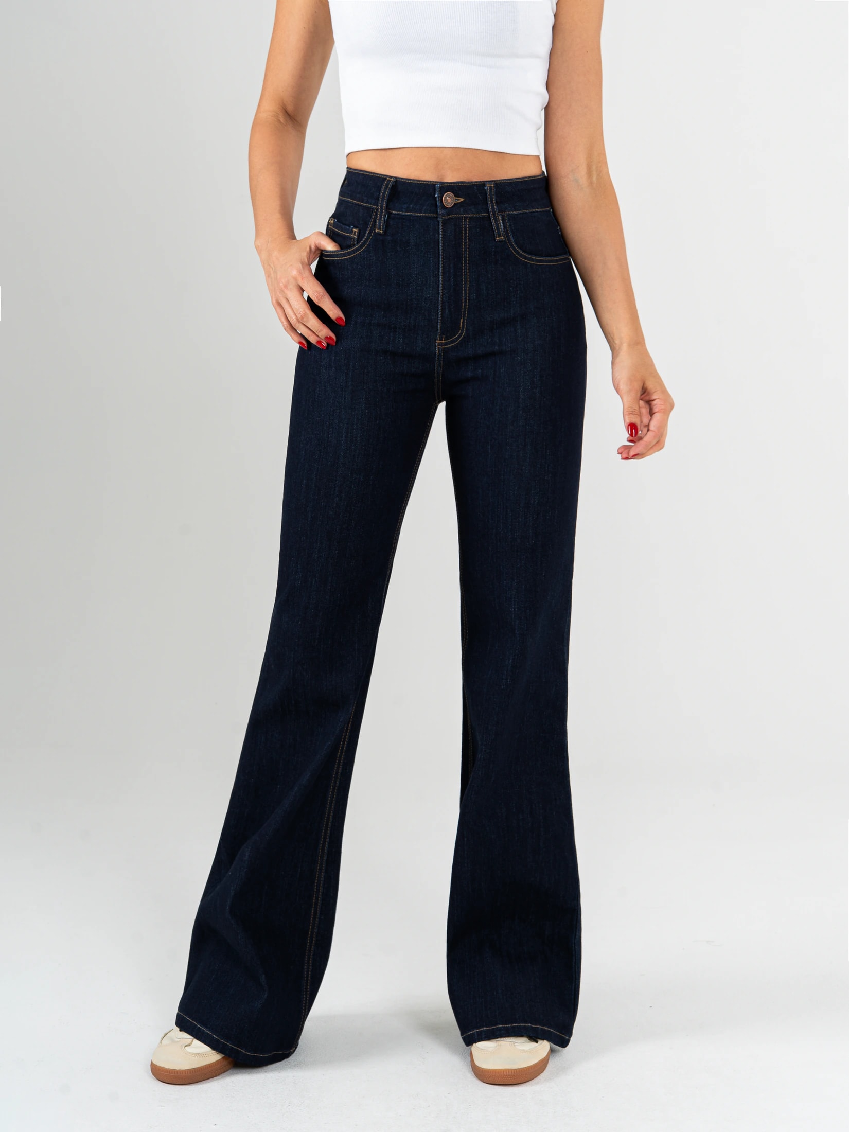 Ref: 065687 Jean flare stretch, bota ancha, tiro alto, tono azul oscuro. - imagen 1