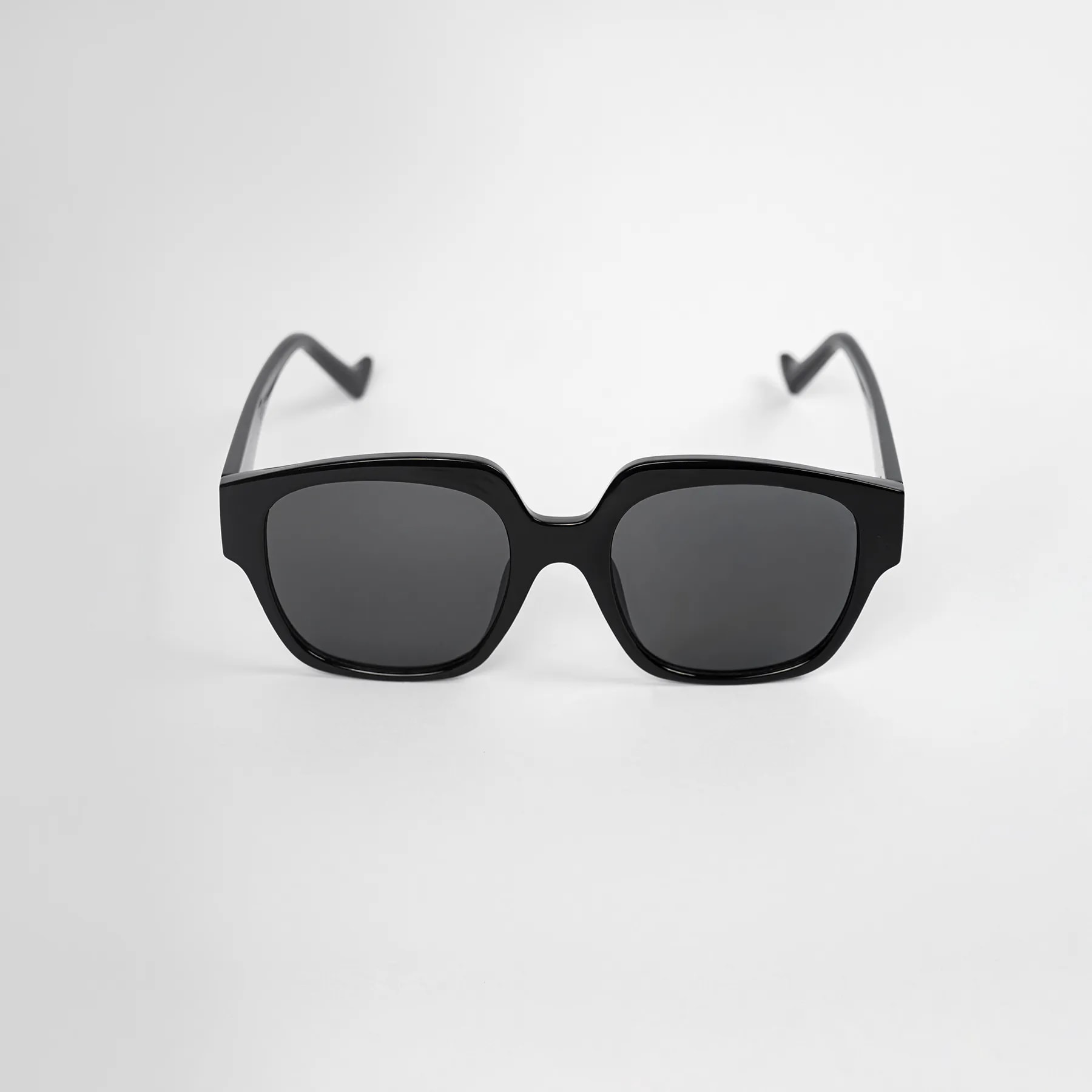 Gafas de sol Negras Asimetricas - imagen 1