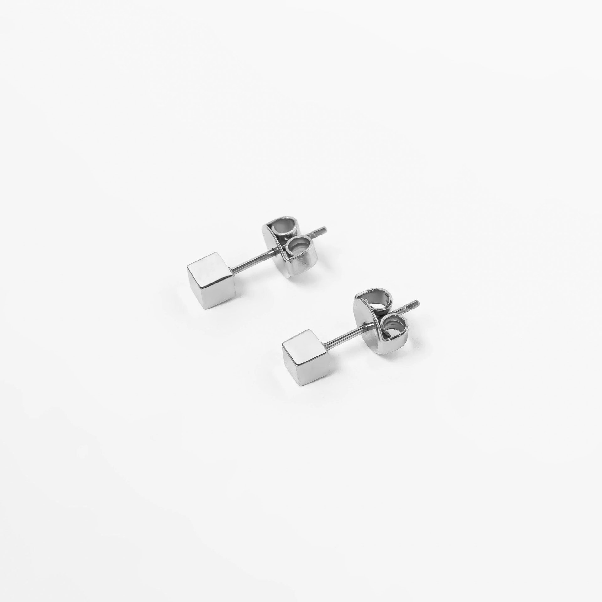 Aretes Kyvos Mini Plateado - imagen 1