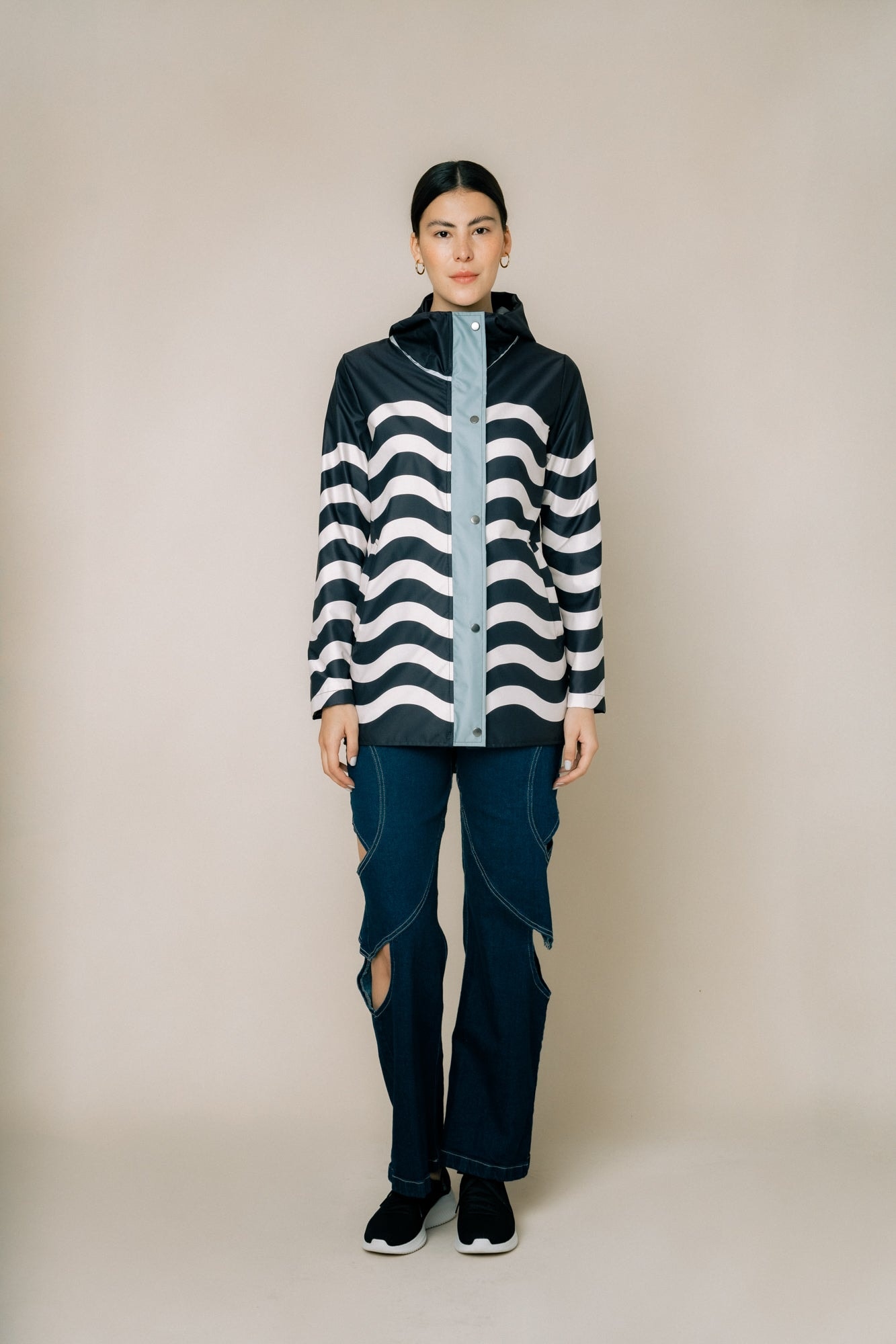RAINCOAT WAVES - imagen 1