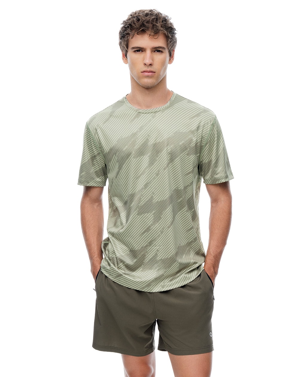 Camiseta deportiva control de humedad verde estampada hombre - imagen 1