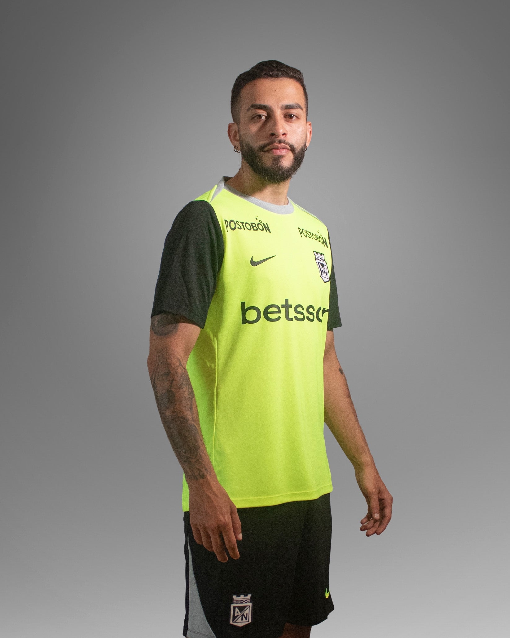 CAMISETA ENTRENO NEON NIKE 2026 HOMBRE - imagen 1