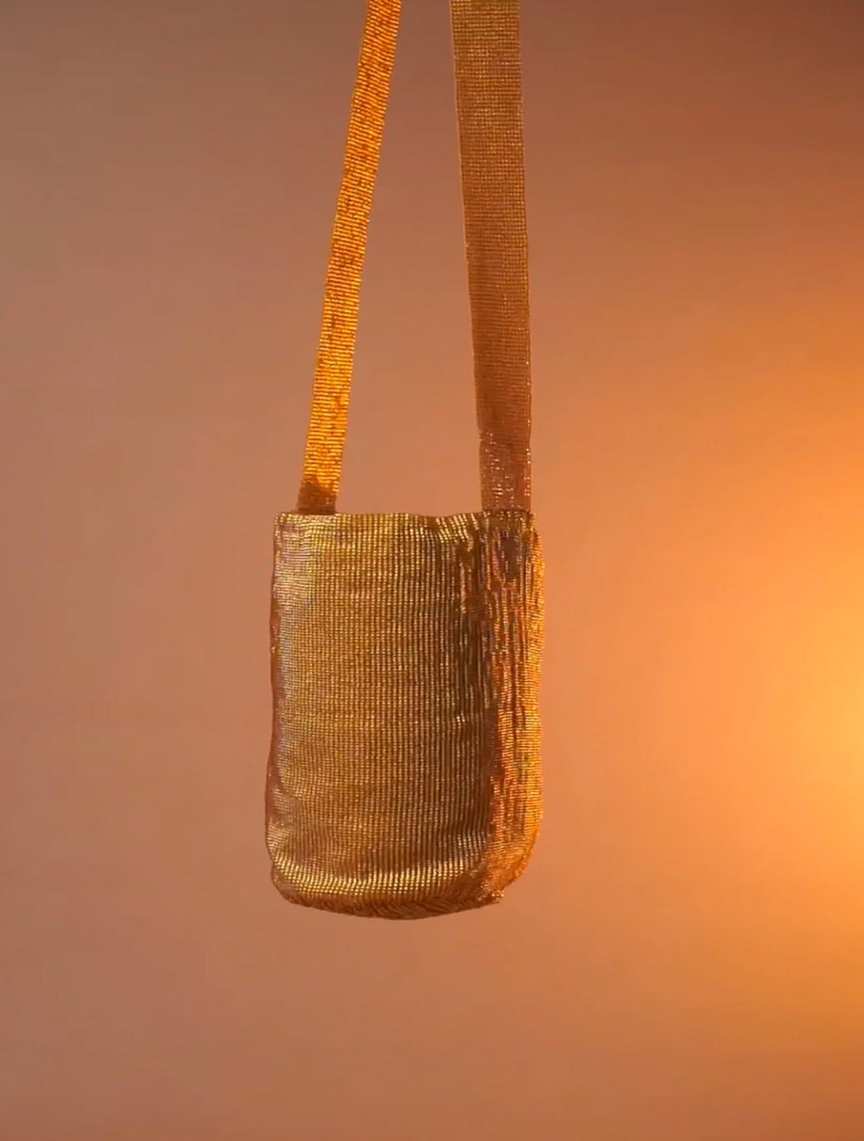 MOCHILA OCRE - imagen 1