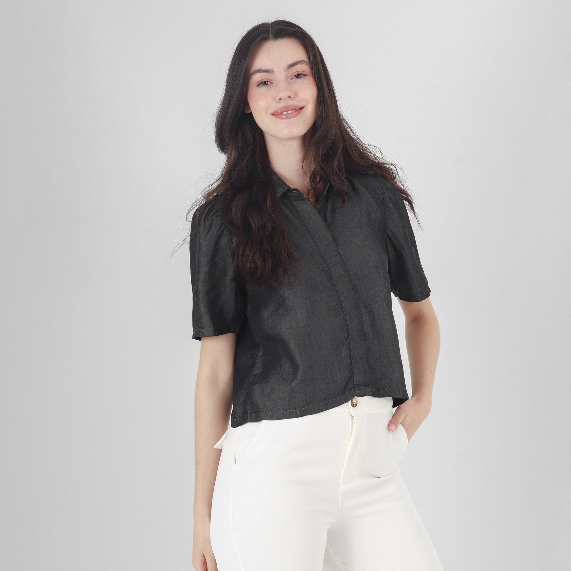 Blusa Cuello Camisero Manga Corta - imagen 1