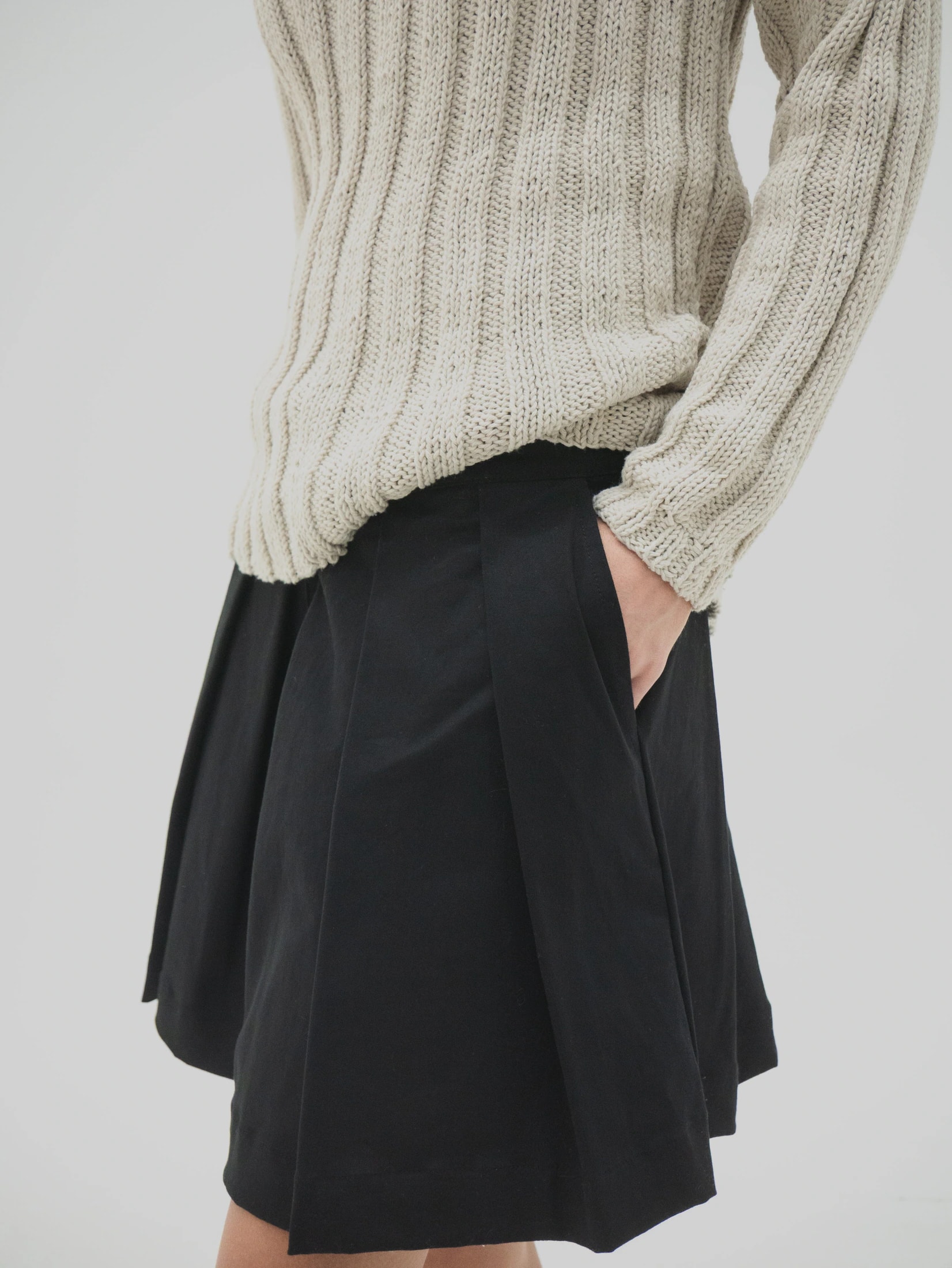 Pleat shorts Mujer - imagen 1