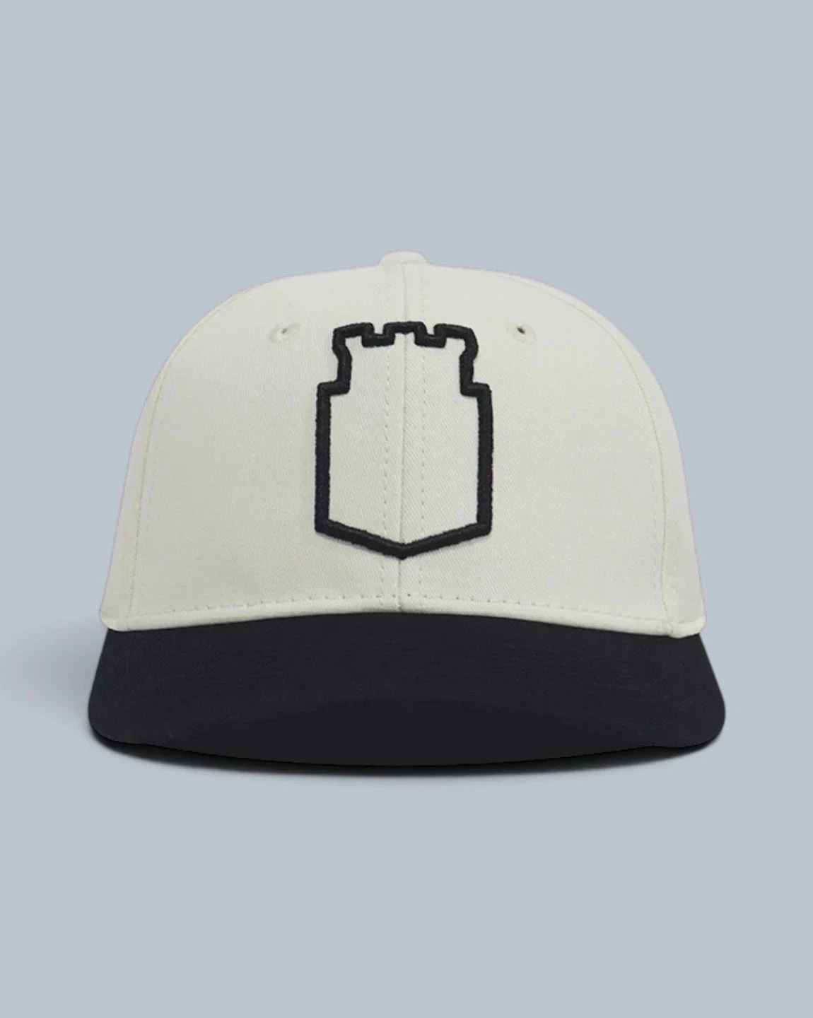 GORRA BEIGE ESCUDO SILUETA - imagen 1