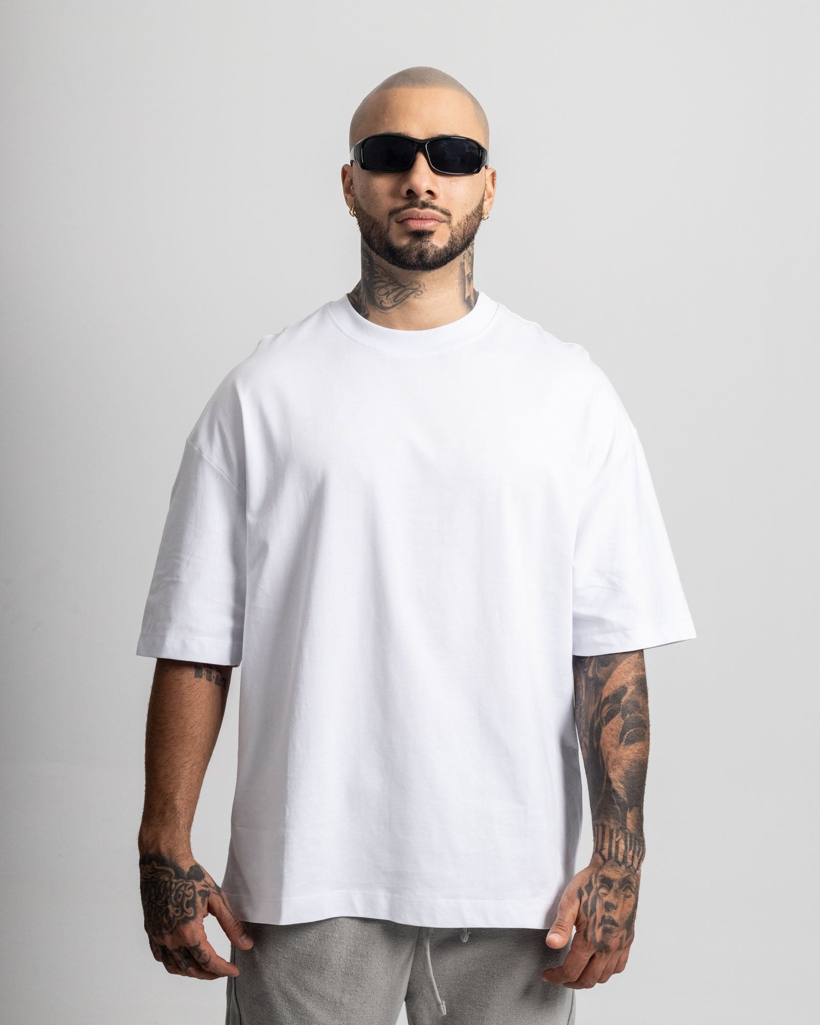 Camiseta básica blanca oversize - imagen 1